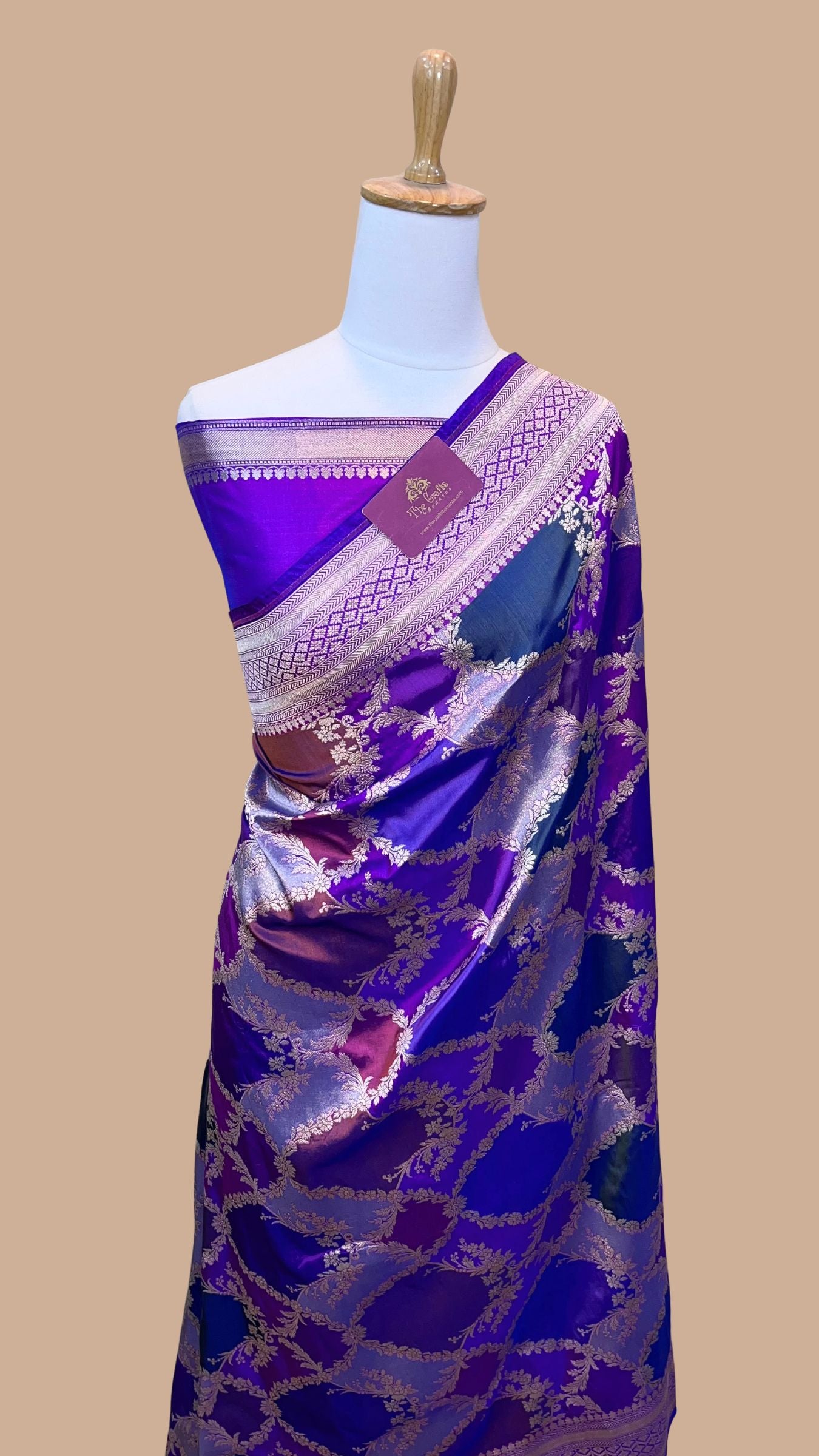 Rangkat Pure Katan Silk Handloom Banarasi Saree - All over Jaal work