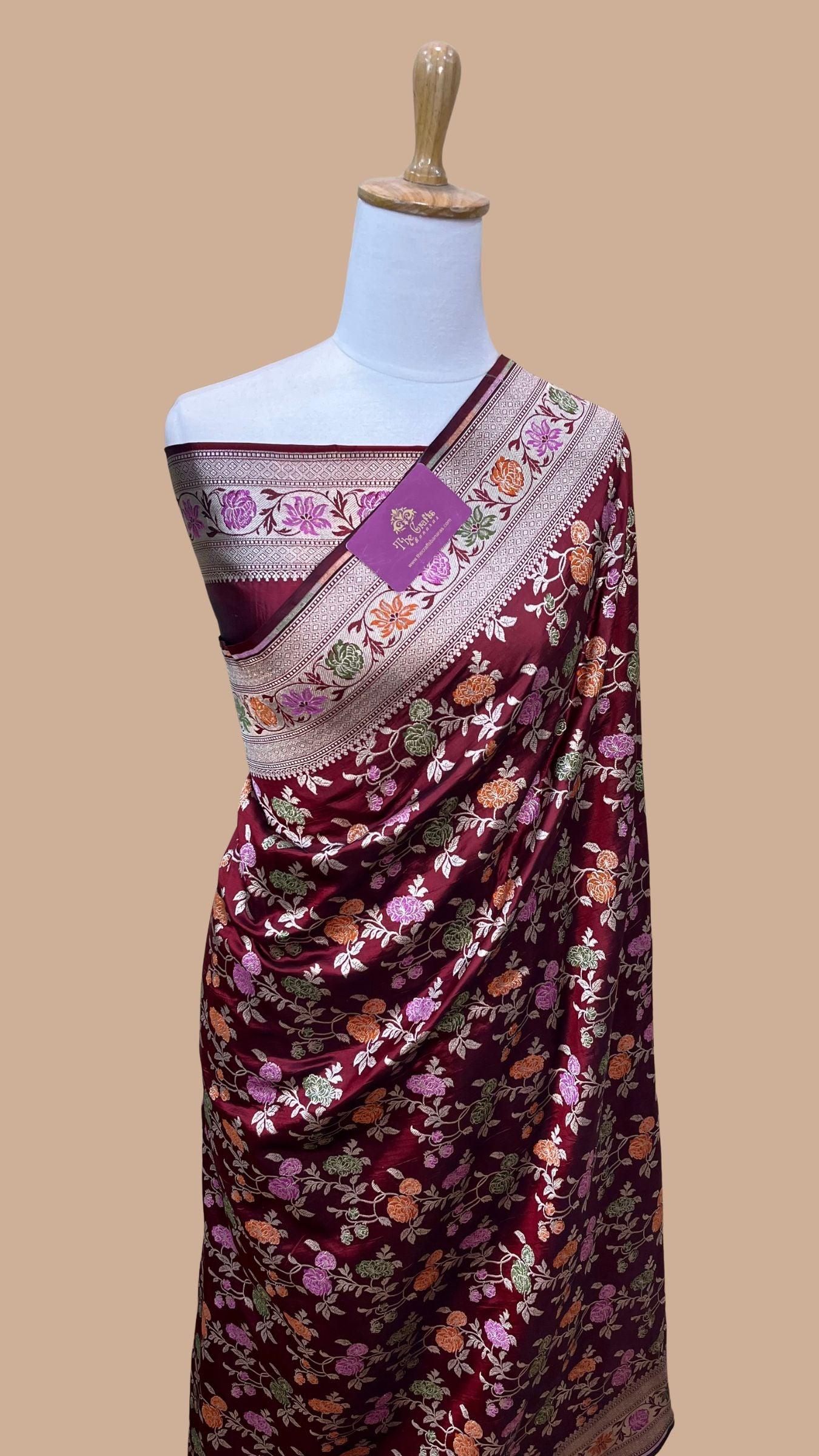Pure Katan Silk Handloom Banarasi Saree - Jall With Meenakari