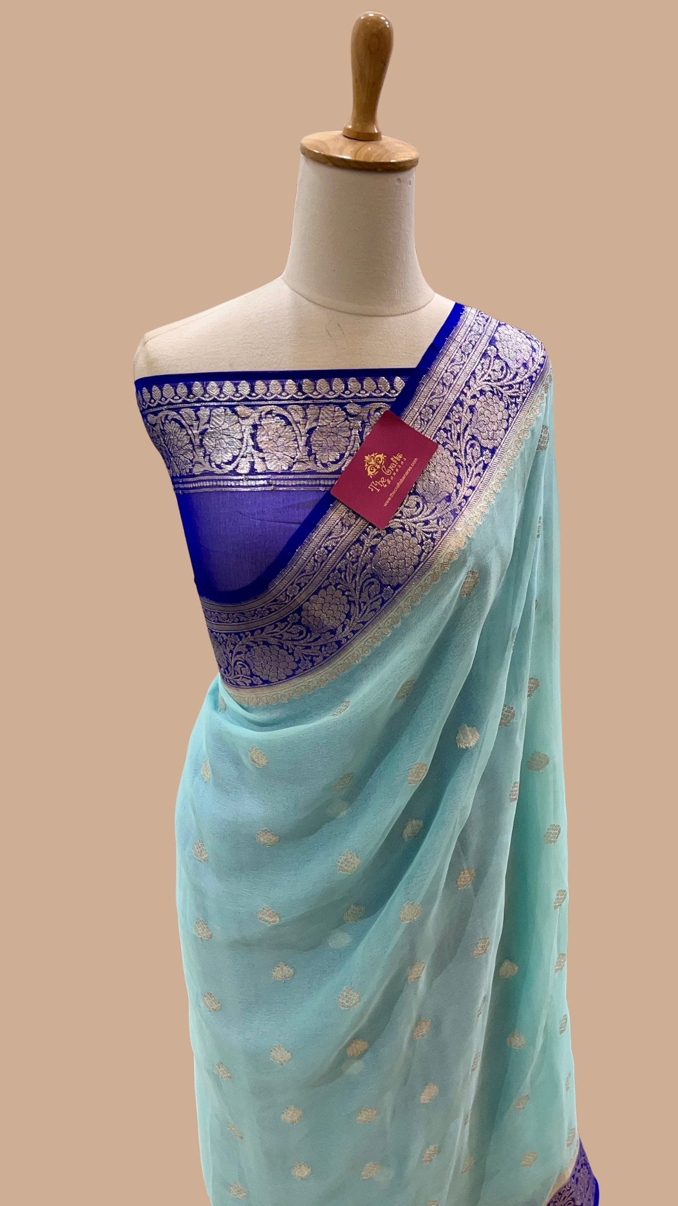 Pure Georgette Banarasi Handloom Saree - Silver Zari