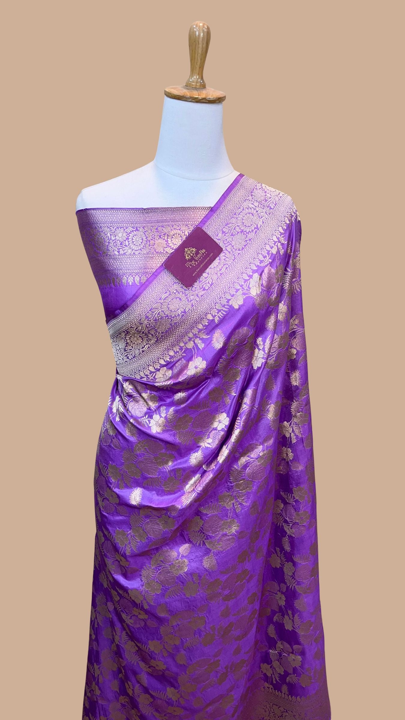 Pure Katan Silk Handloom Banarasi Saree - Jaal work