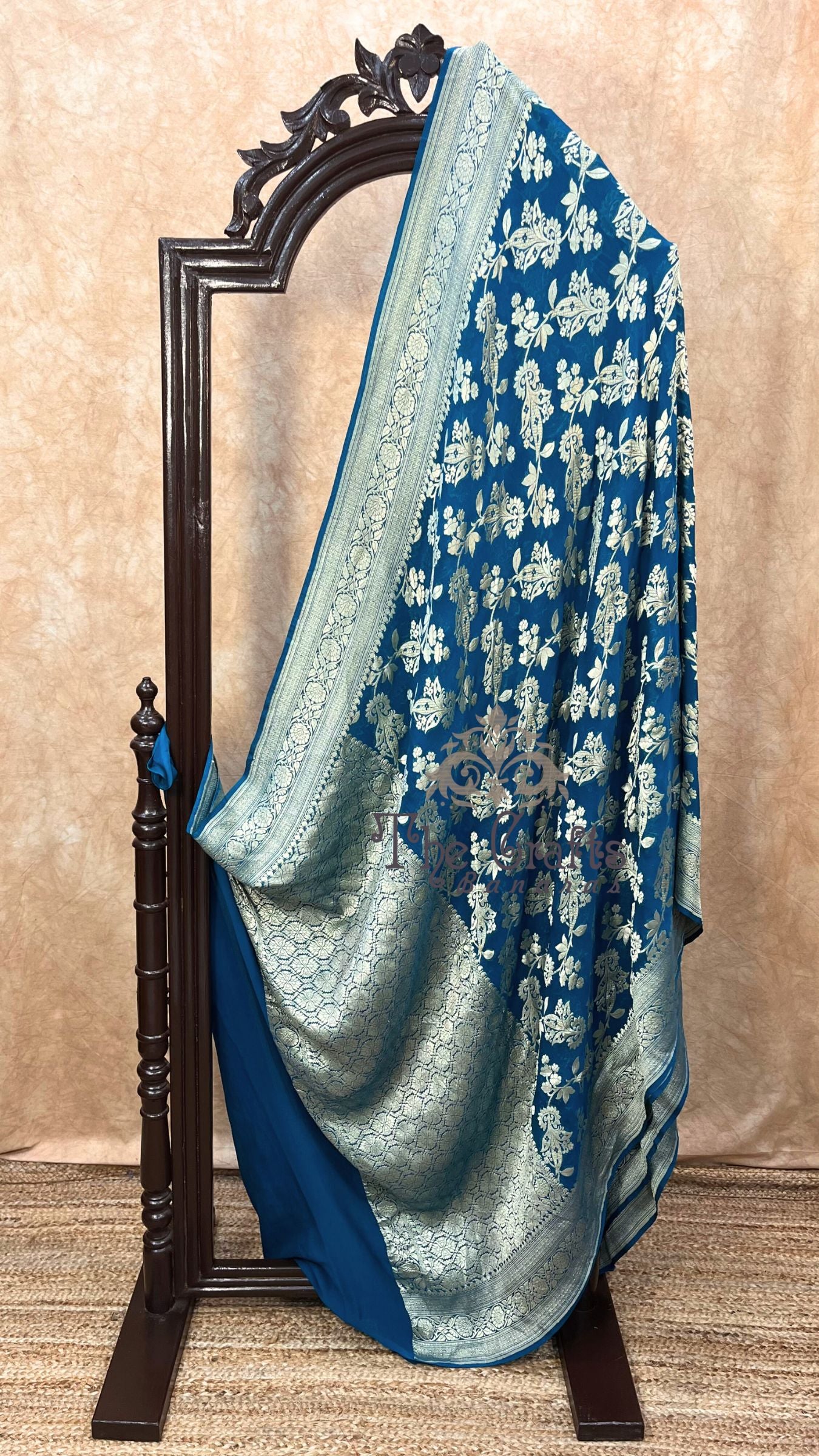 Khaddi Georgette Banarasi Saree - Water Zari