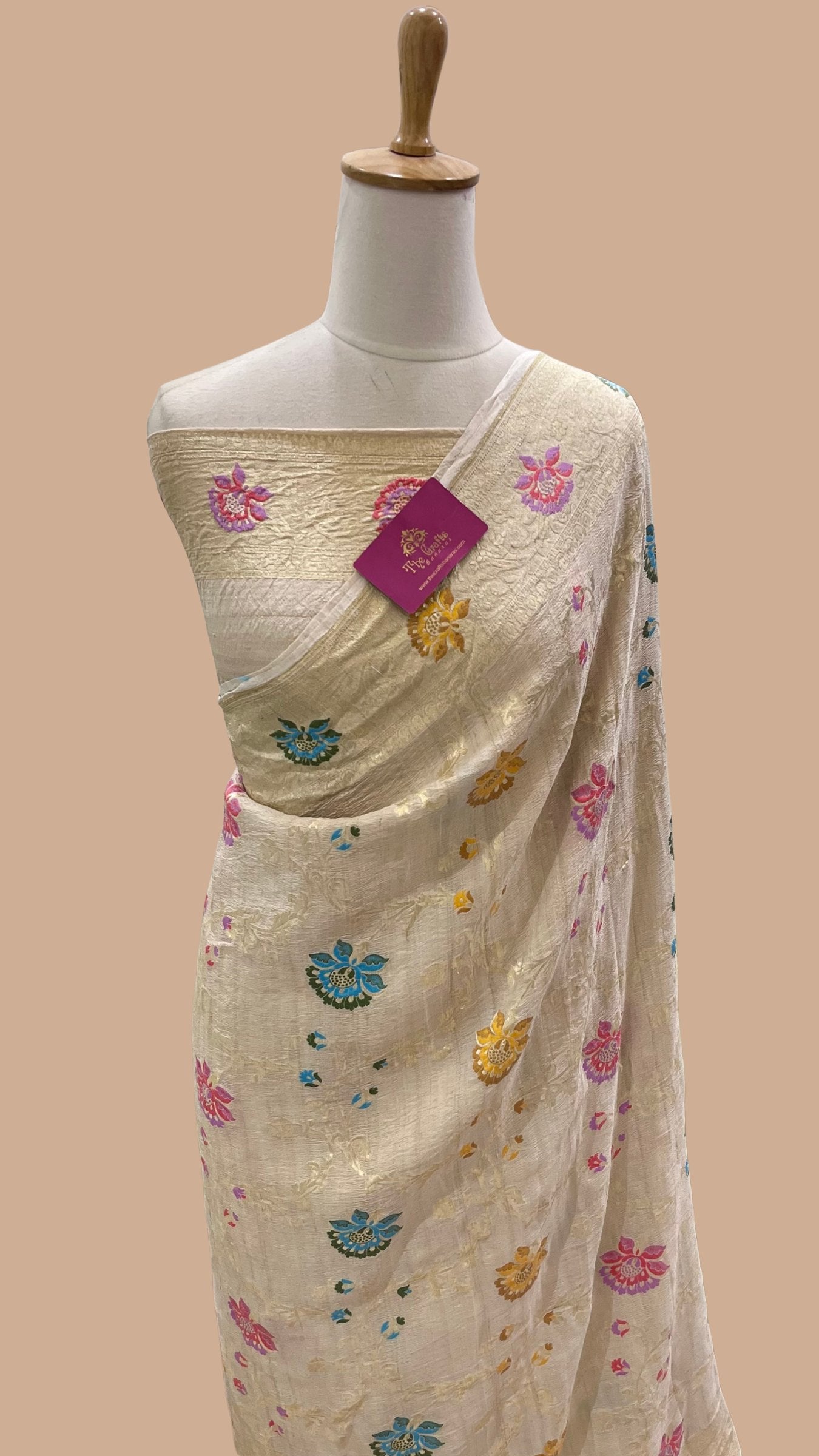 Tussar Georgette Handloom Banarasi Saree - Jaal with Meenakari