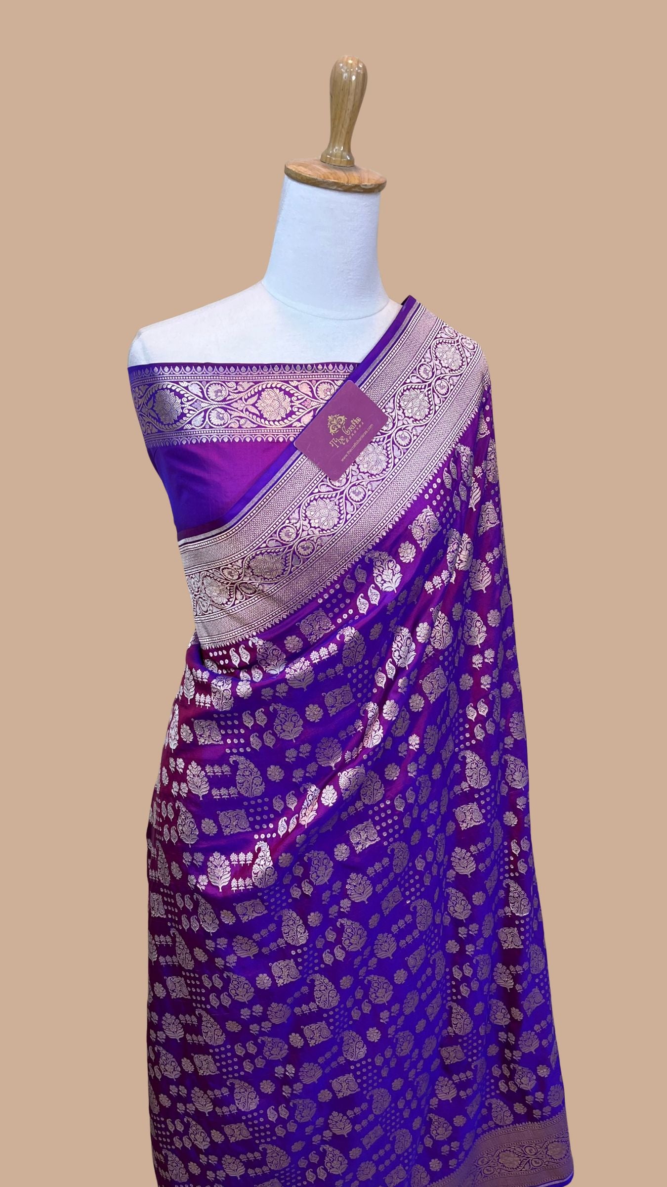 Pure Katan Silk Handloom Banarasi Saree - Jaal work