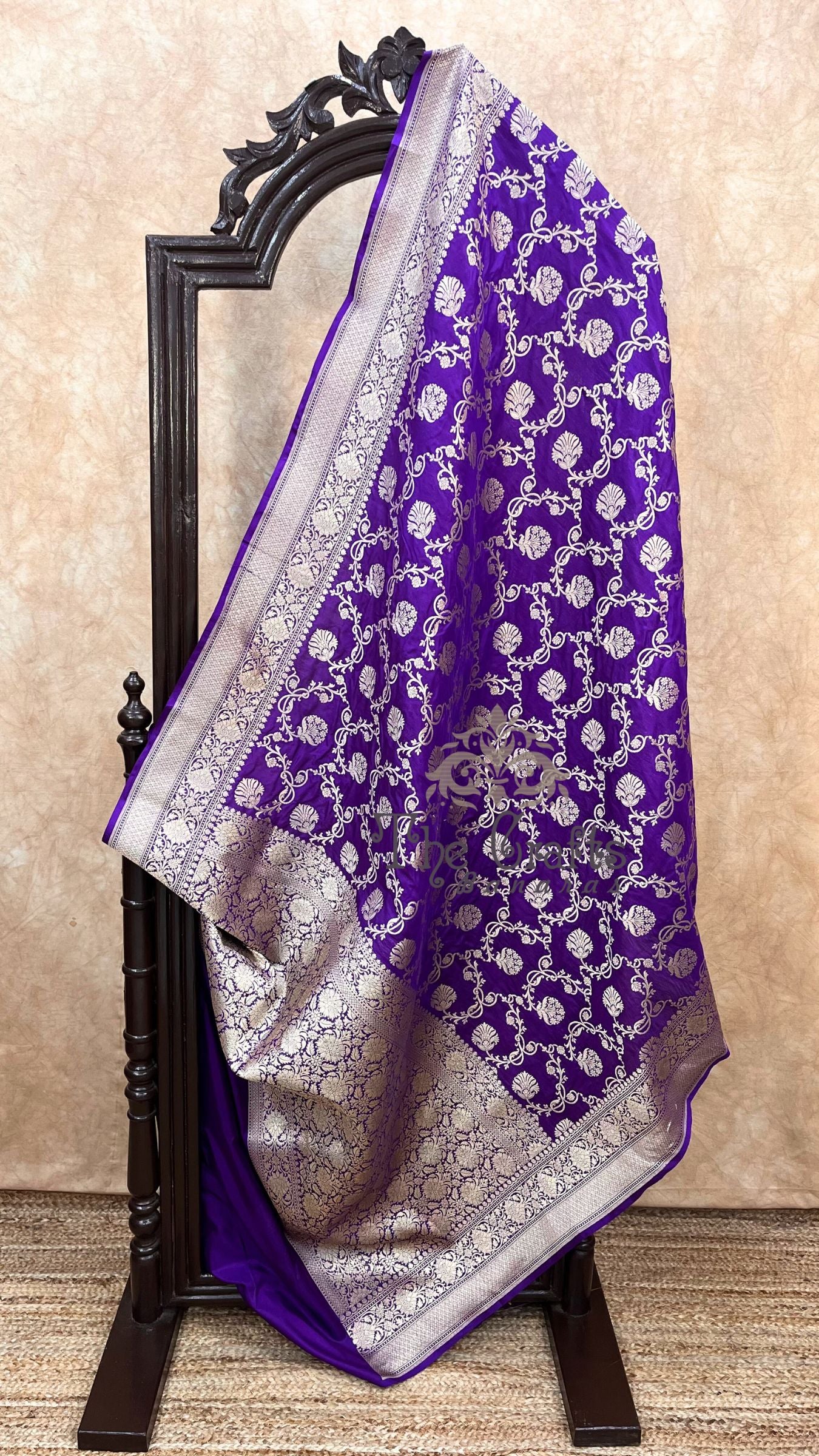 Pure Katan Silk Handloom Banarasi Saree - Jaal work