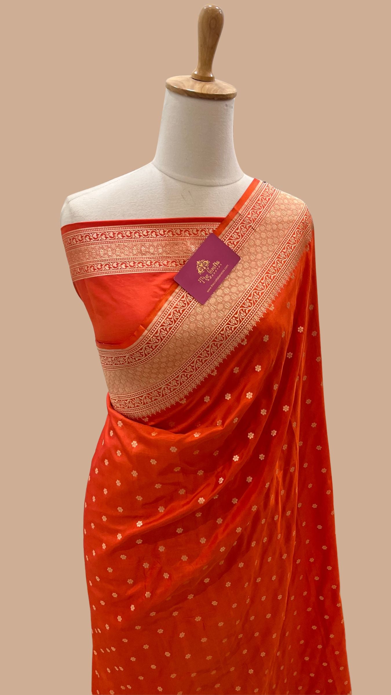 Pure Katan Silk Handloom Banarasi Saree - Motifs Work
