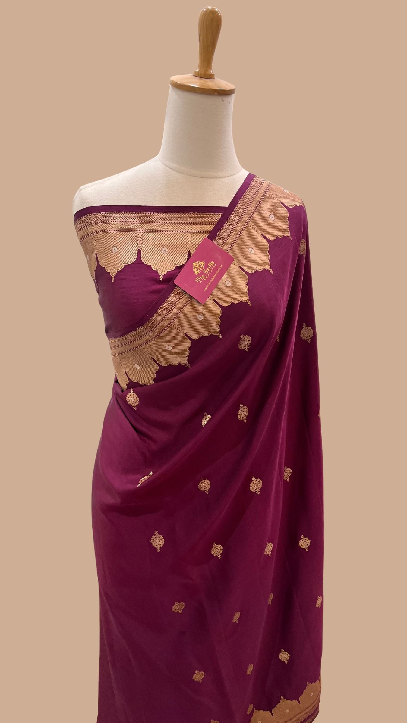 Pure Mashru Silk Handloom Banarasi Saree - with kadhua border buti