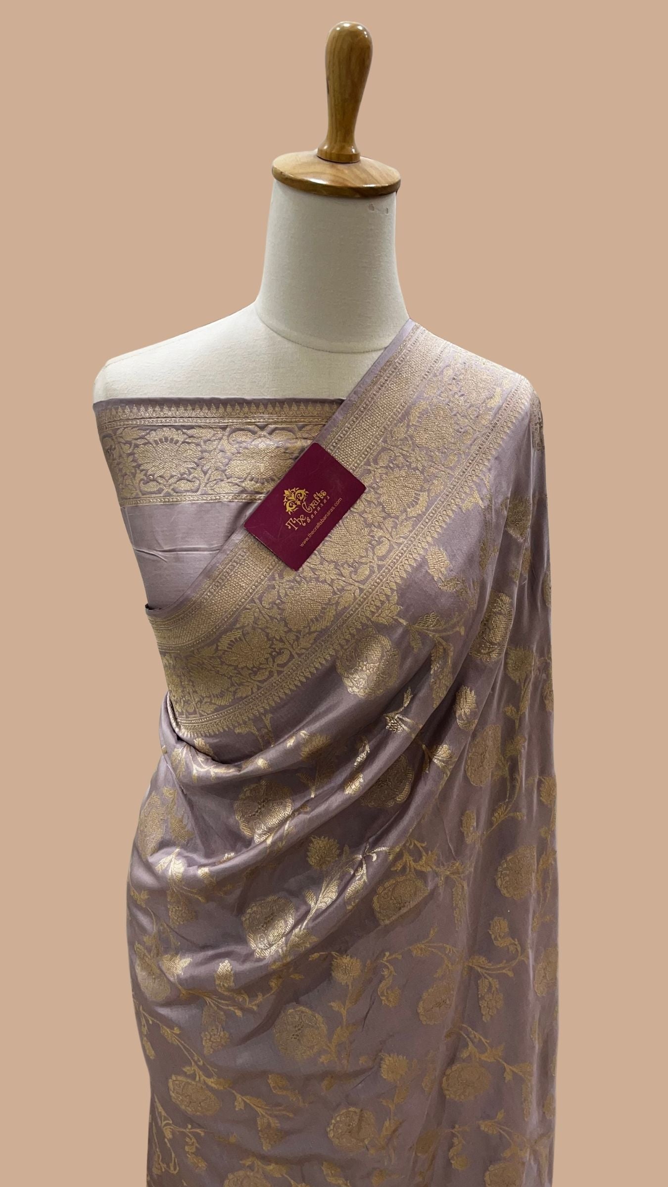 Pure Katan Silk Handloom Banarasi Saree - Jaal work