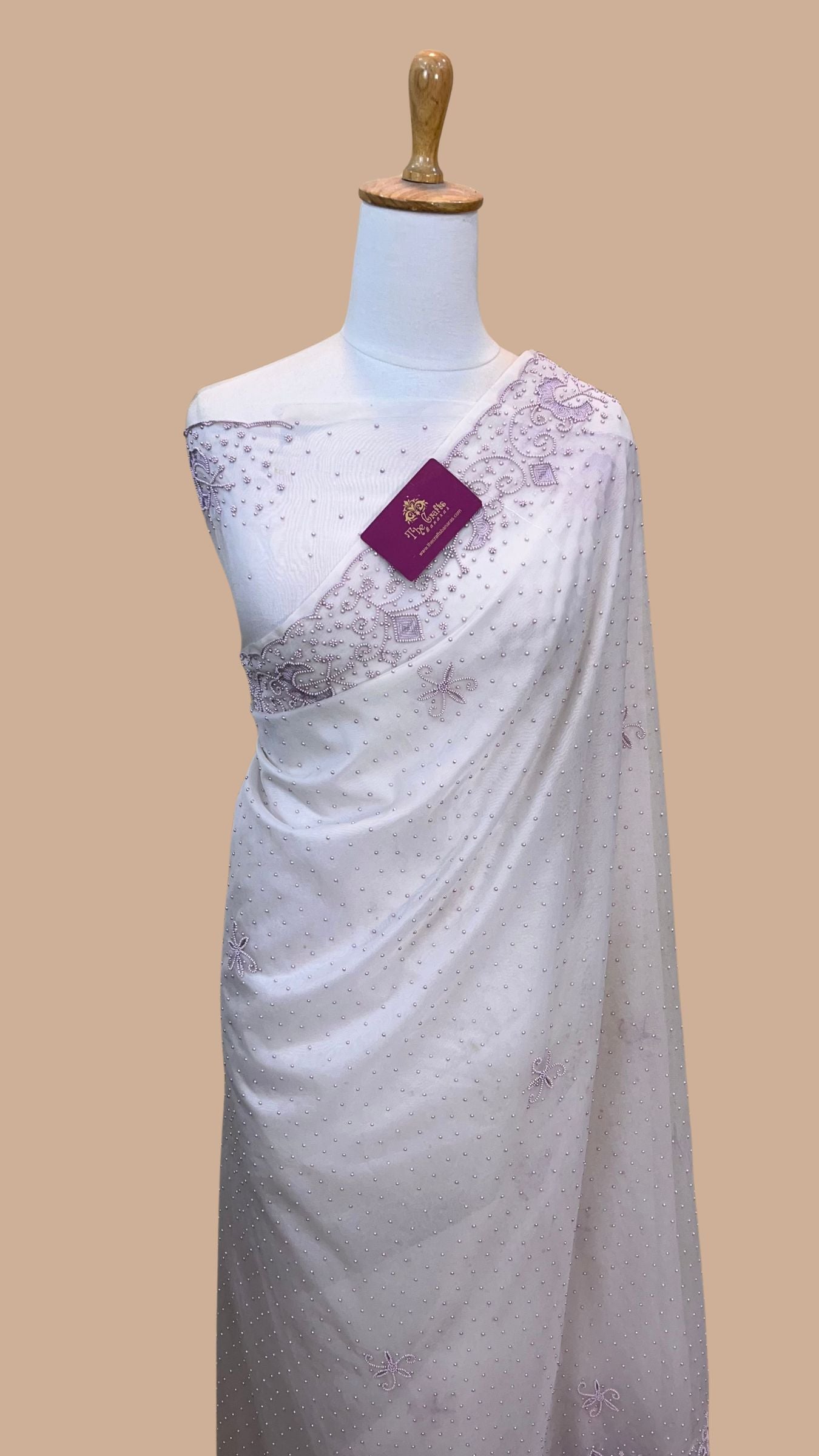 Pure Organza Silk Handloom Banarasi Saree - handwork motifs