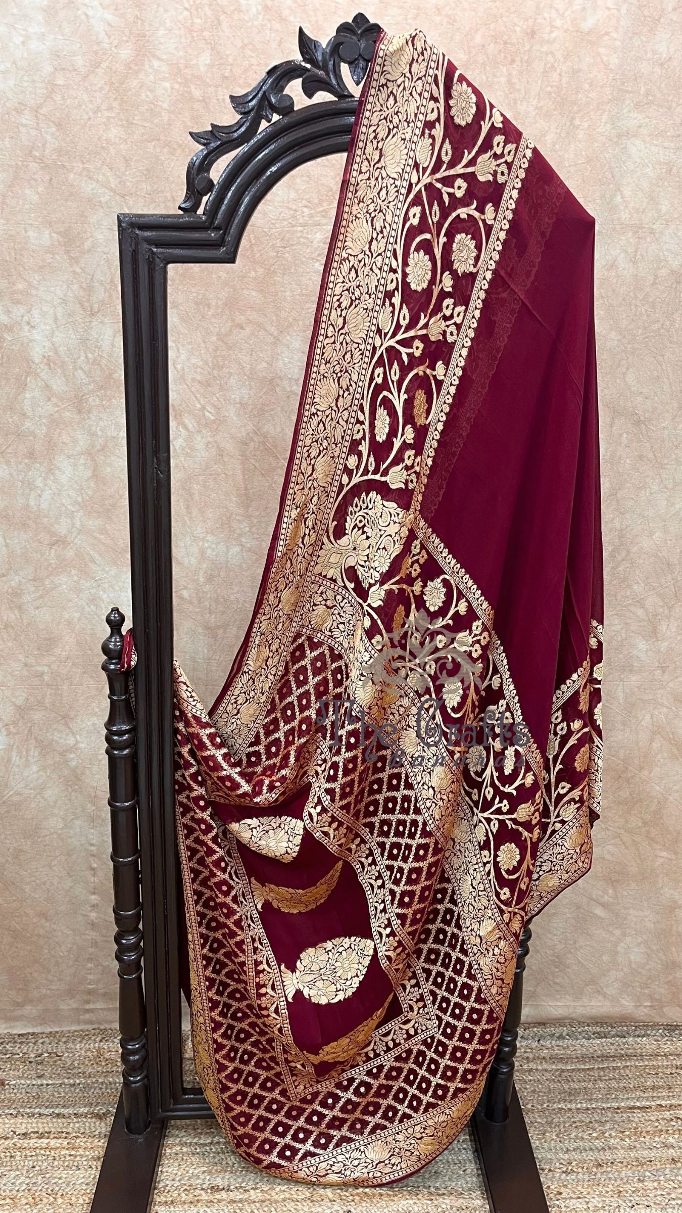 Khaddi Georgette Banarasi Saree - Gold Zari