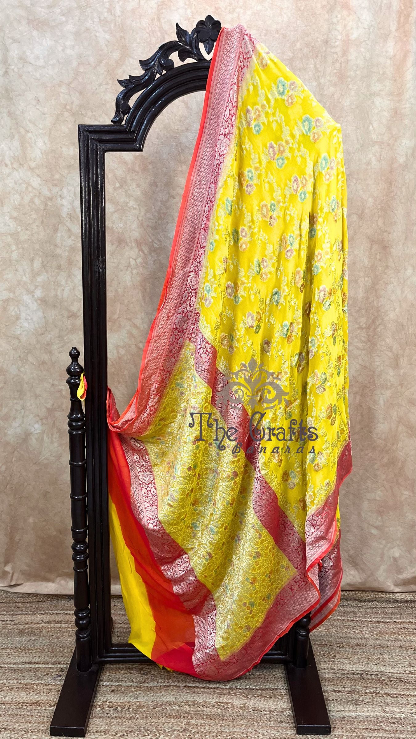 Khaddi Georgette Handloom Banarasi Saree - Water Zari