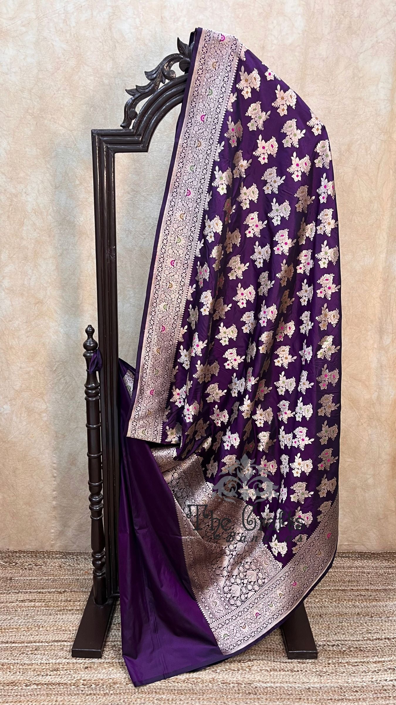 Pure Katan Silk Handloom Banarasi Saree - Jaal Work With Meenakari