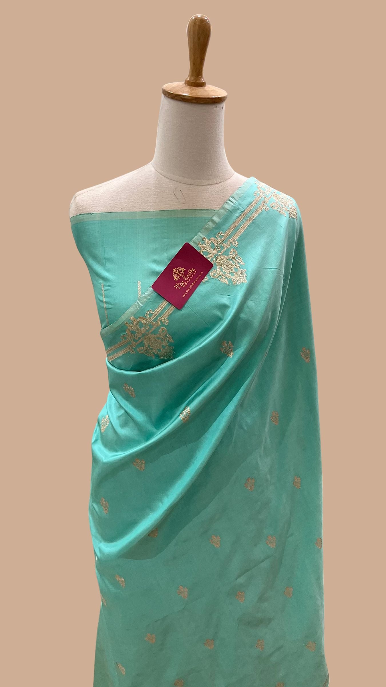 Pure Katan Silk Handloom Banarasi Saree - Kadhua Motifs