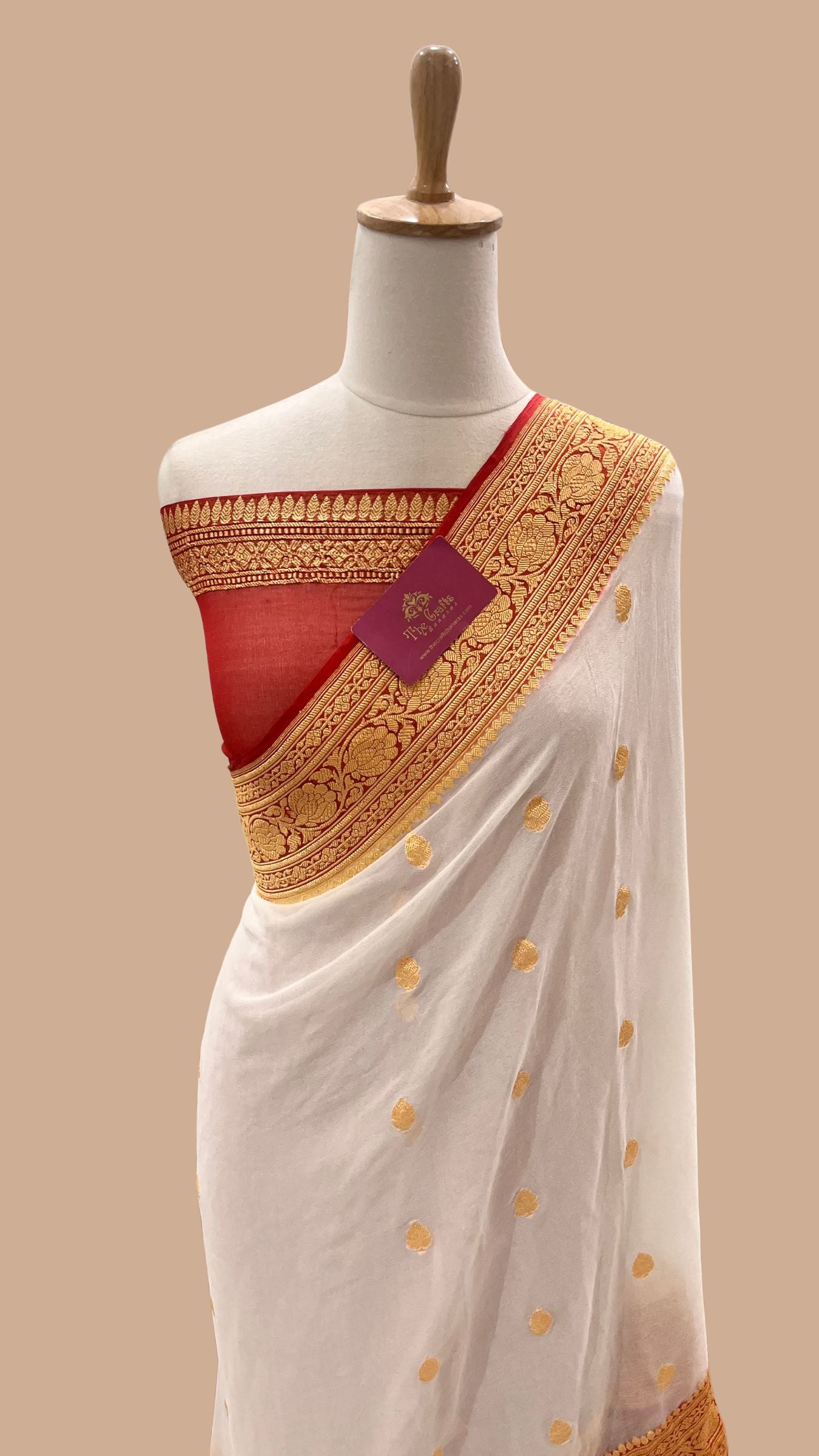 Pure Georgette Handloom Banarasi Saree - Gold Zari