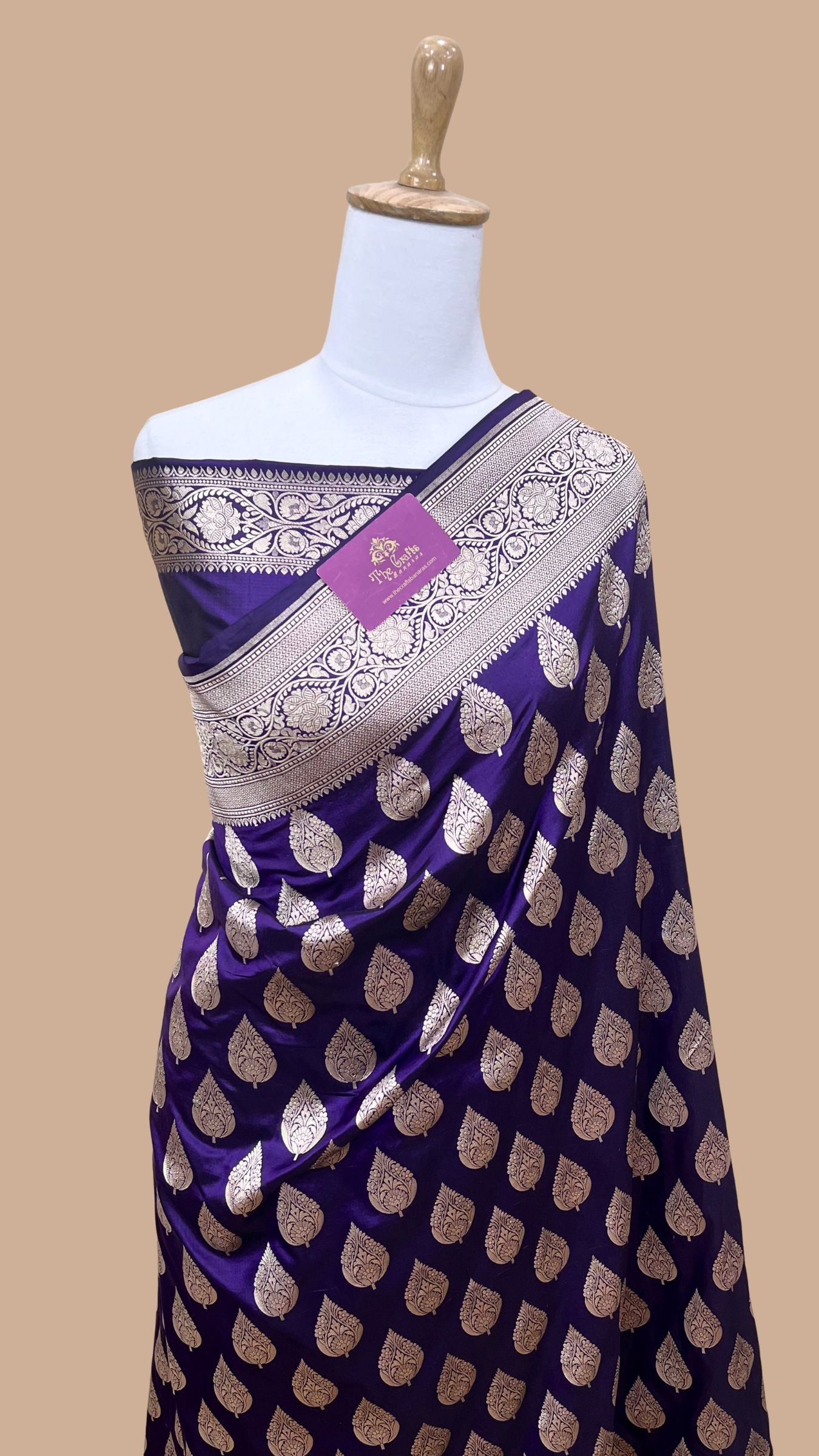 Pure Katan Silk Handloom Banarasi Saree - Jaal work