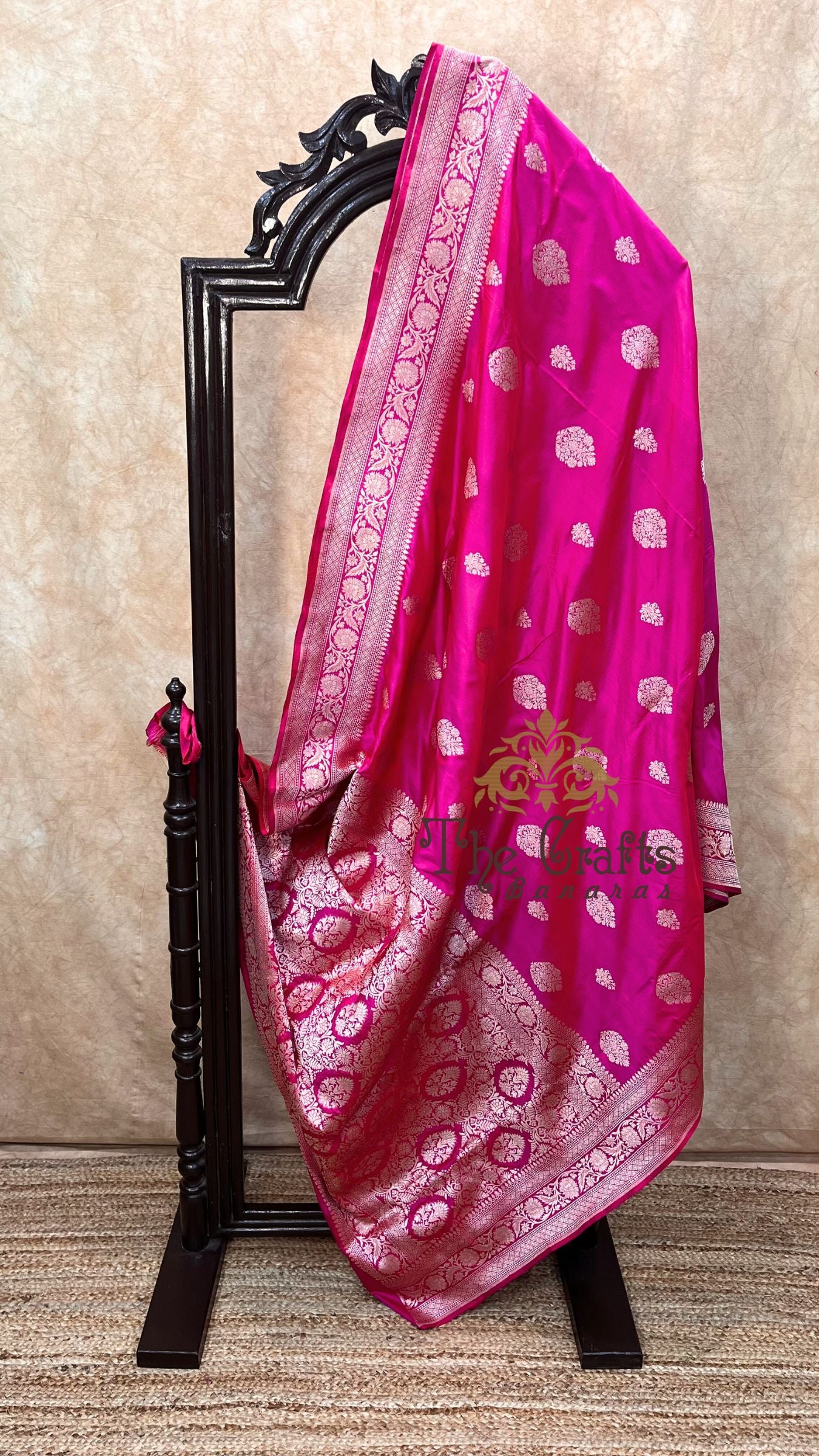 Pure Katan Silk Handloom Banarasi Saree - Jaal work