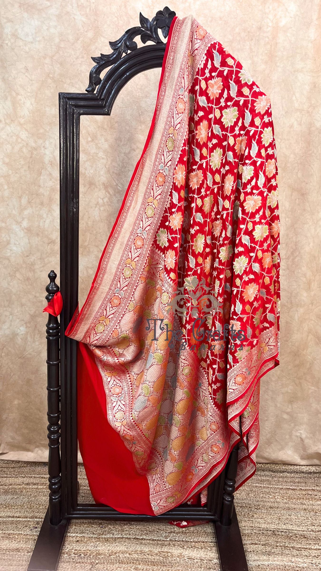 Khaddi Georgette Handloom Banarasi Saree - Water Zari