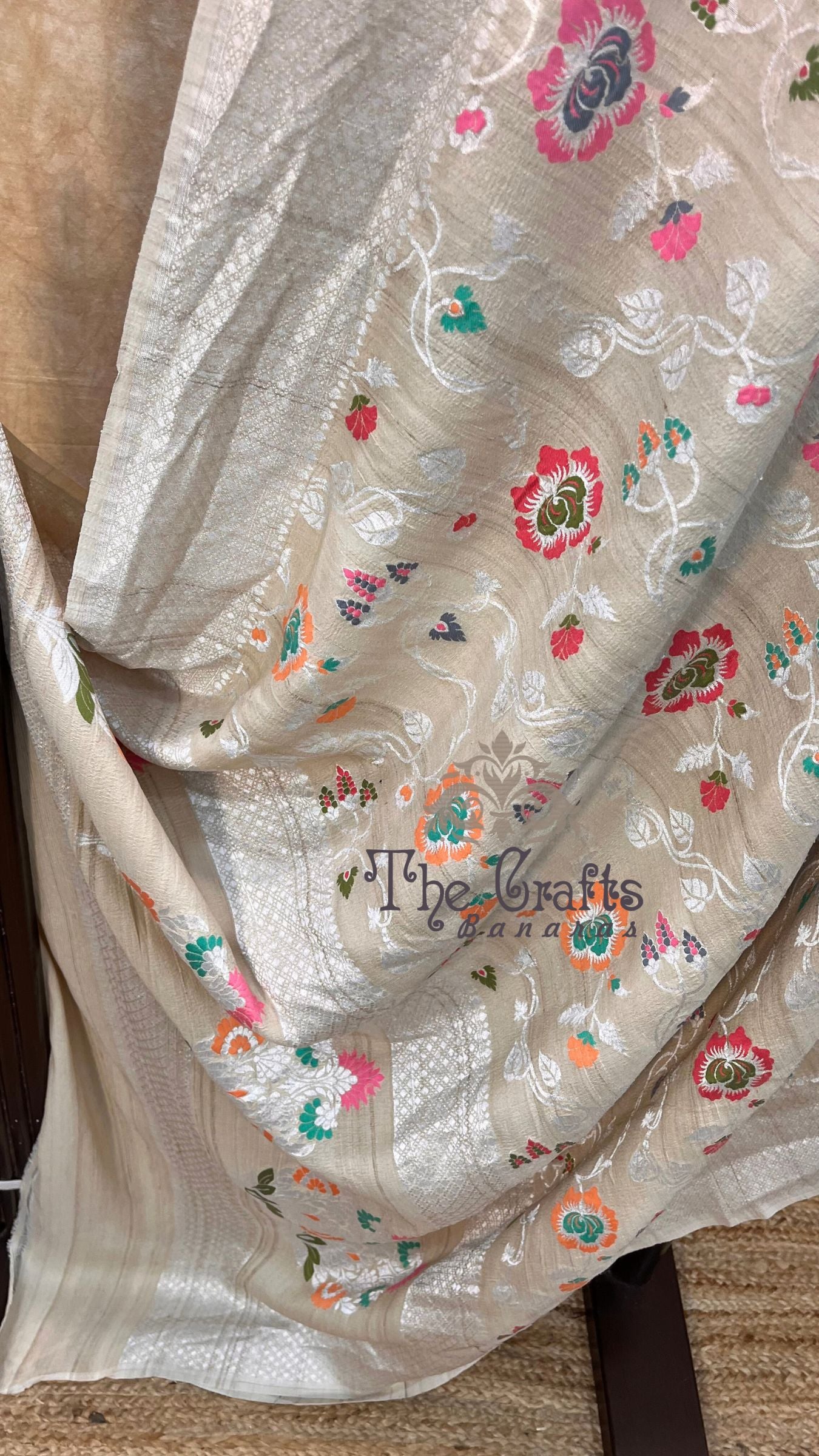 Tussar Georgette Handloom Banarasi Saree - Meenakari