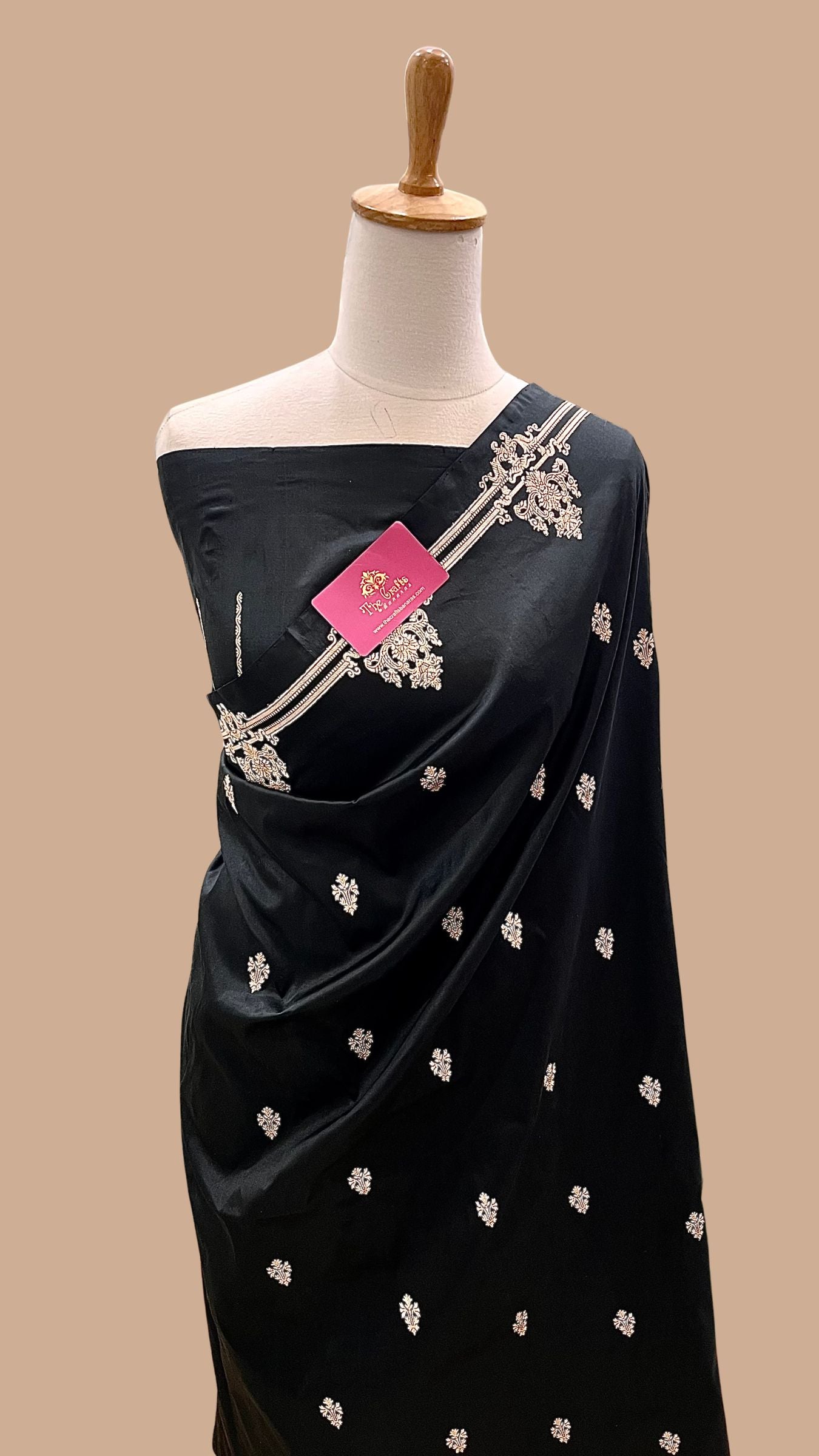 Pure Katan Silk Handloom Banarasi Saree - Kadhua Motifs