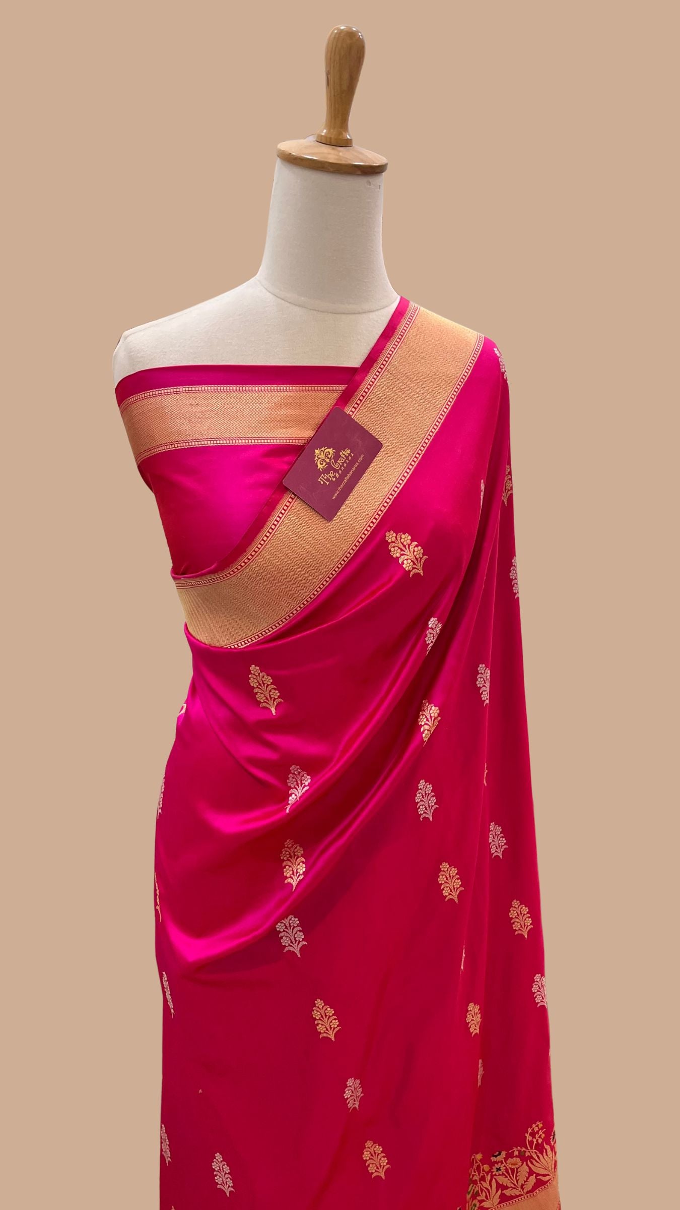 Pure Katan Silk Handloom Banarasi Saree - With Sona Rupa Kadhua Motifs