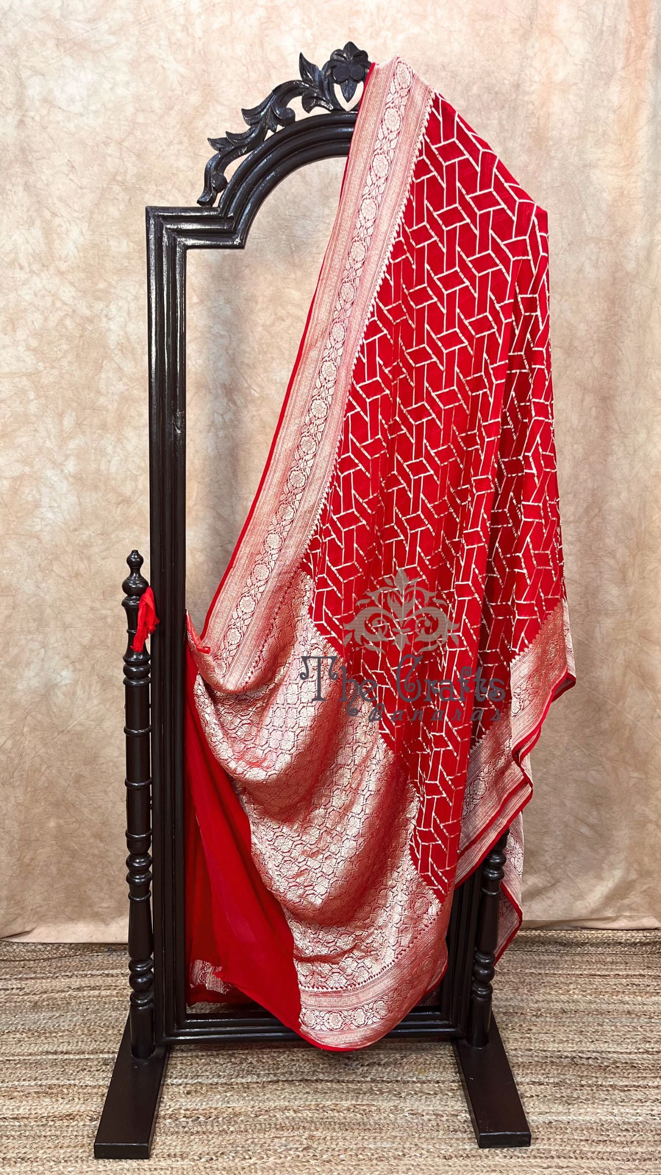 Khaddi Georgette Banarasi Saree - Water Zari