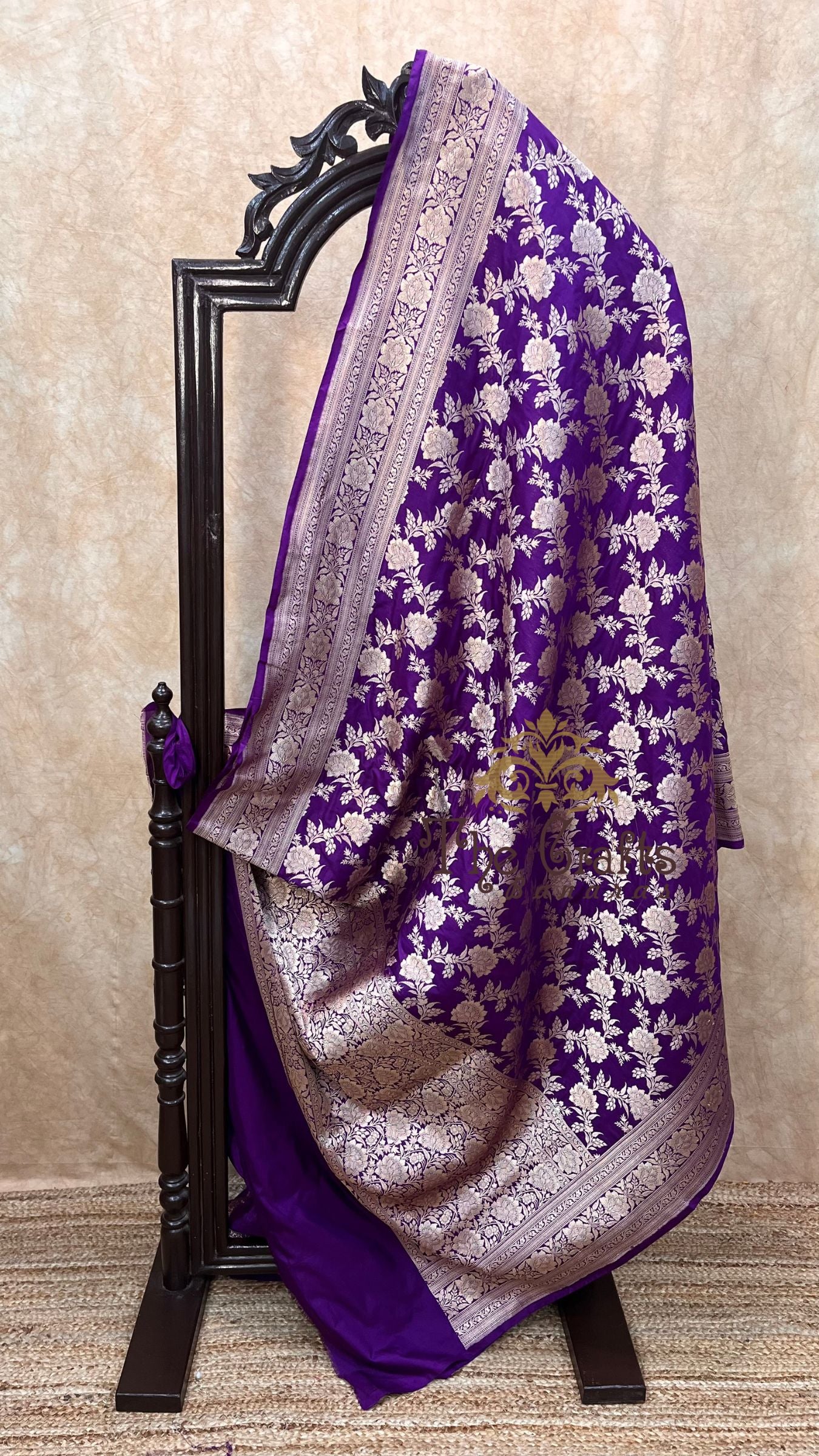 Pure Katan Silk Handloom Banarasi Saree - Jaal work