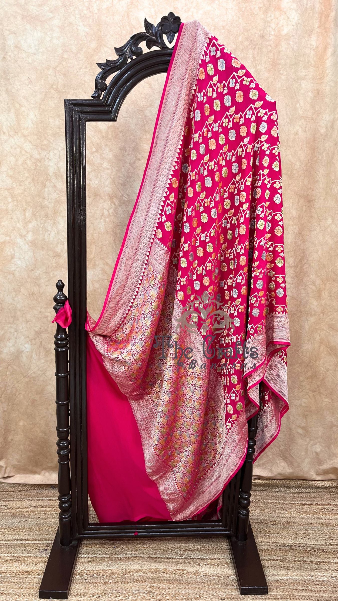 Khaddi Georgette Handloom Banarasi Saree - Water Zari