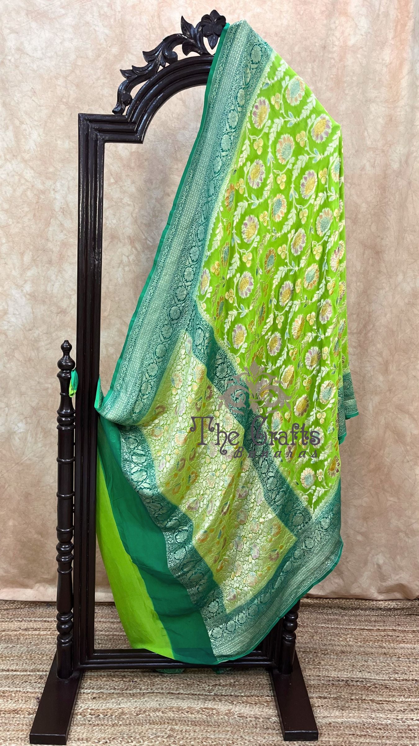 Khaddi Georgette Handloom Banarasi Saree - Water Zari