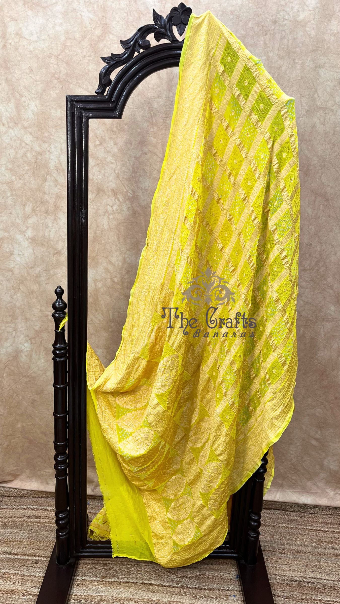 Pure Georgette Banarasi Handloom Bandhej Saree