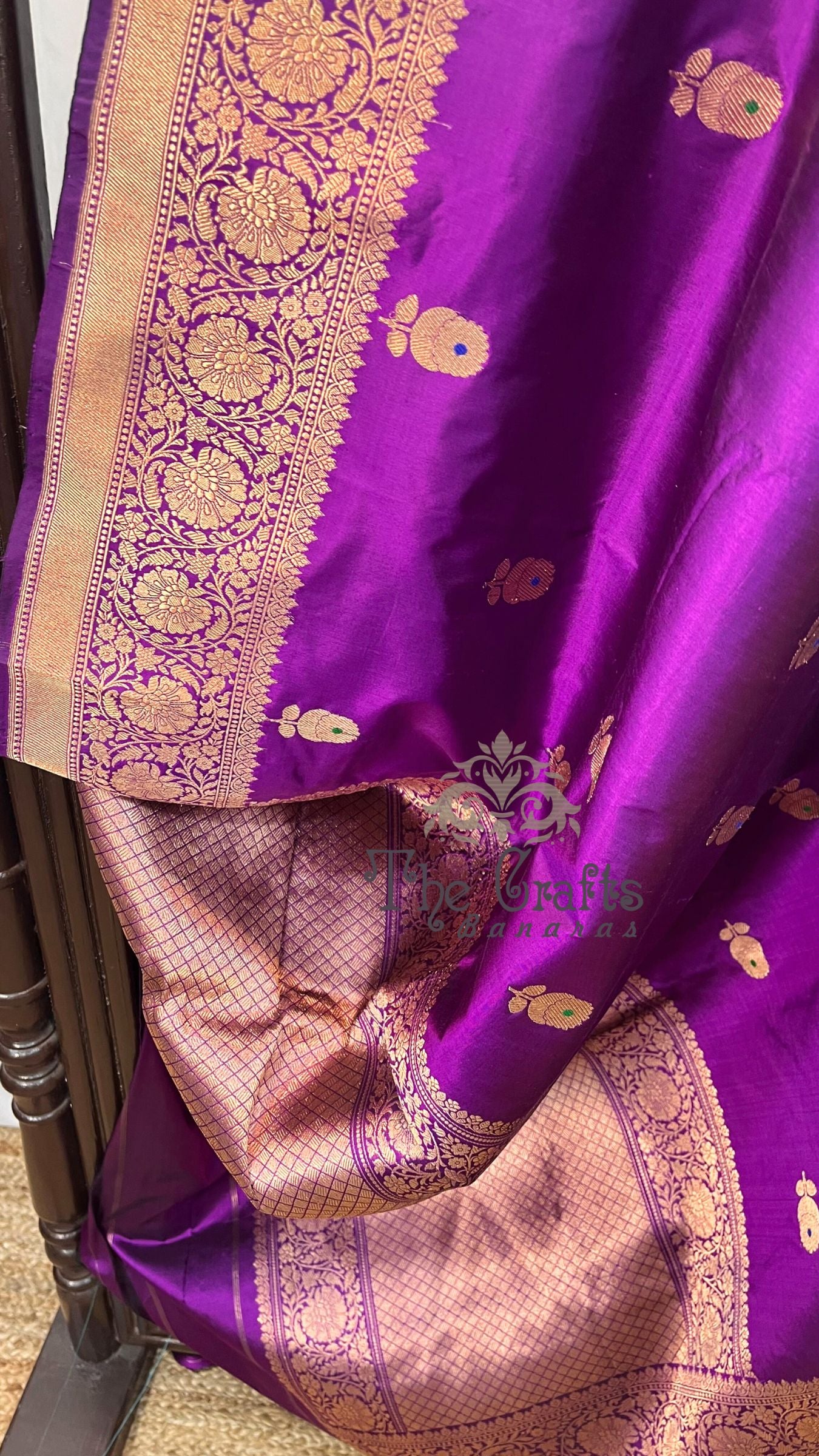 Pure Katan Silk Handloom Banarasi Saree - Kadhua Buti