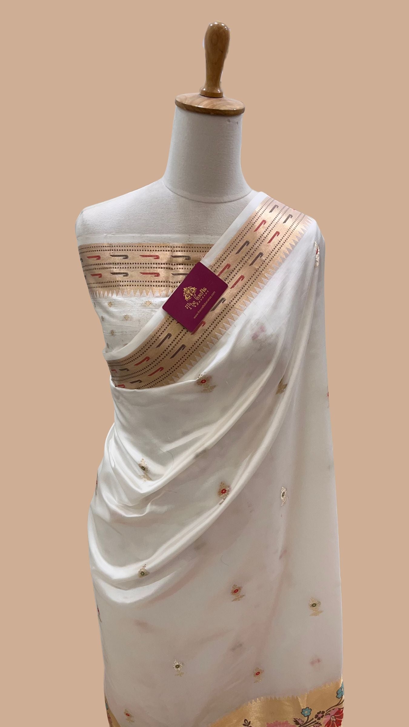 Pure Mango Silk Handloom Banarasi Saree - with Paithani Border