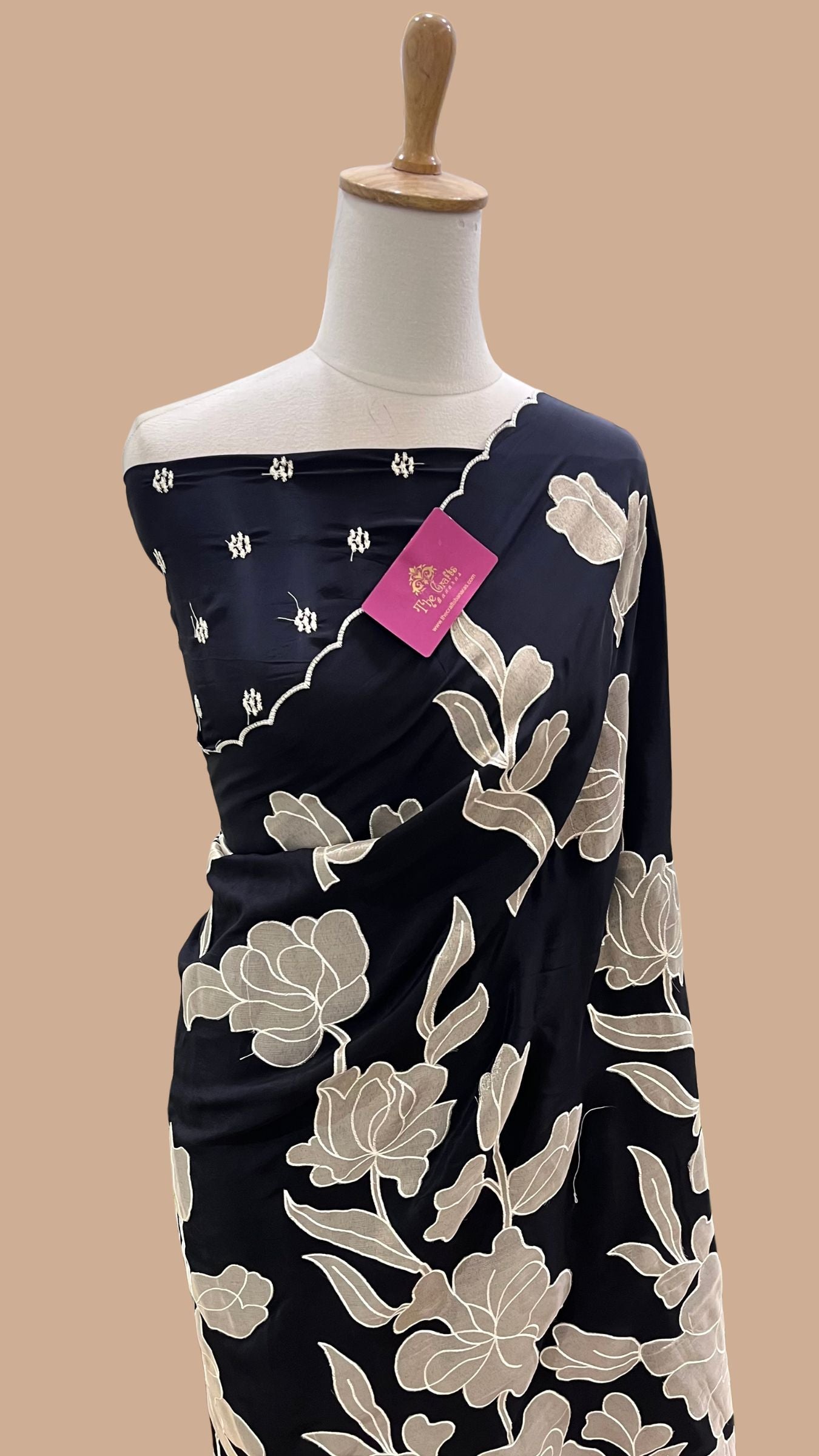 Pure Crepe Silk Banarasi Saree - Floral Appliqué Work