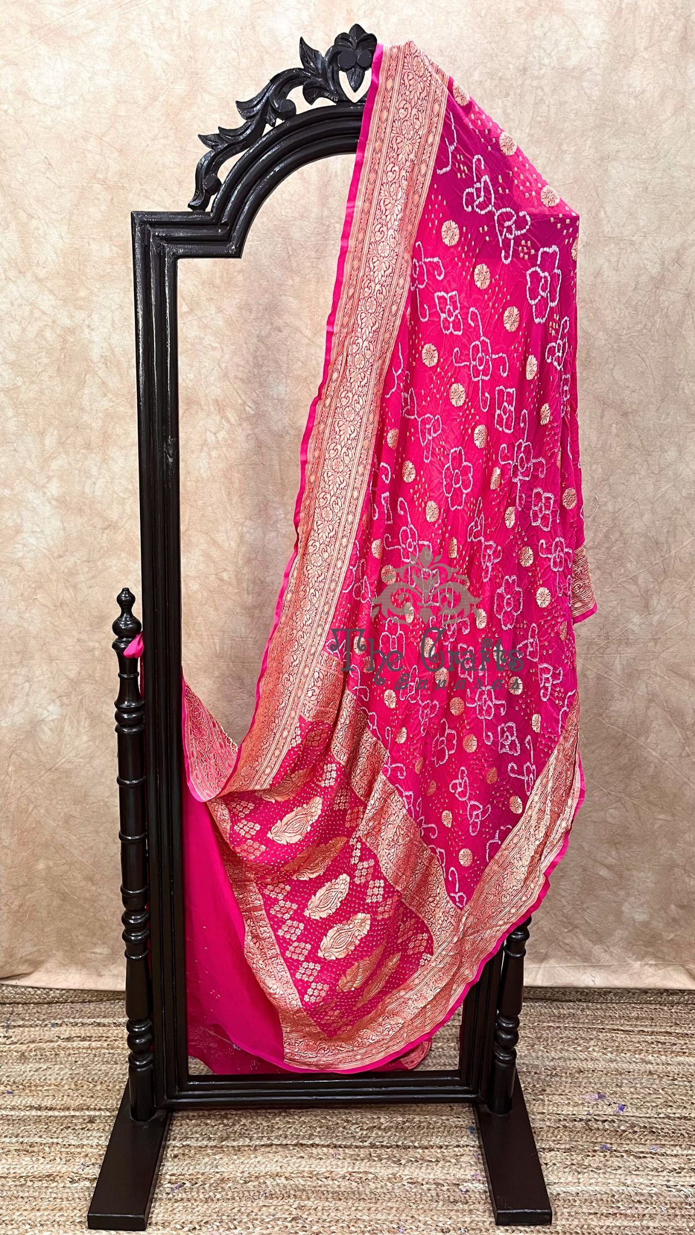 Pure Georgette Banarasi Handloom Bandhej Saree