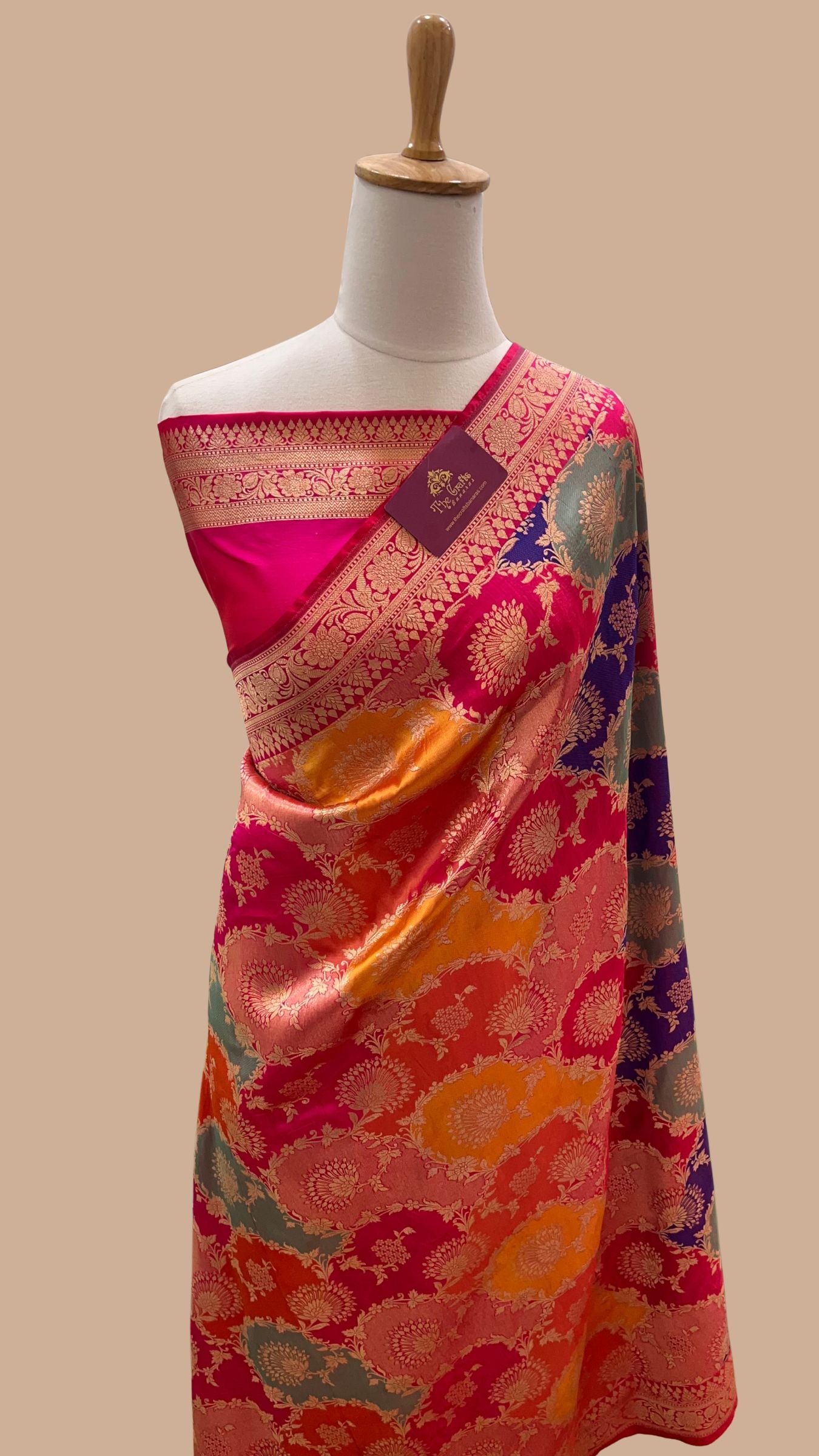 Rangkat Pure Katan Silk Handloom Banarasi Saree - Jaal Work With Meenakari