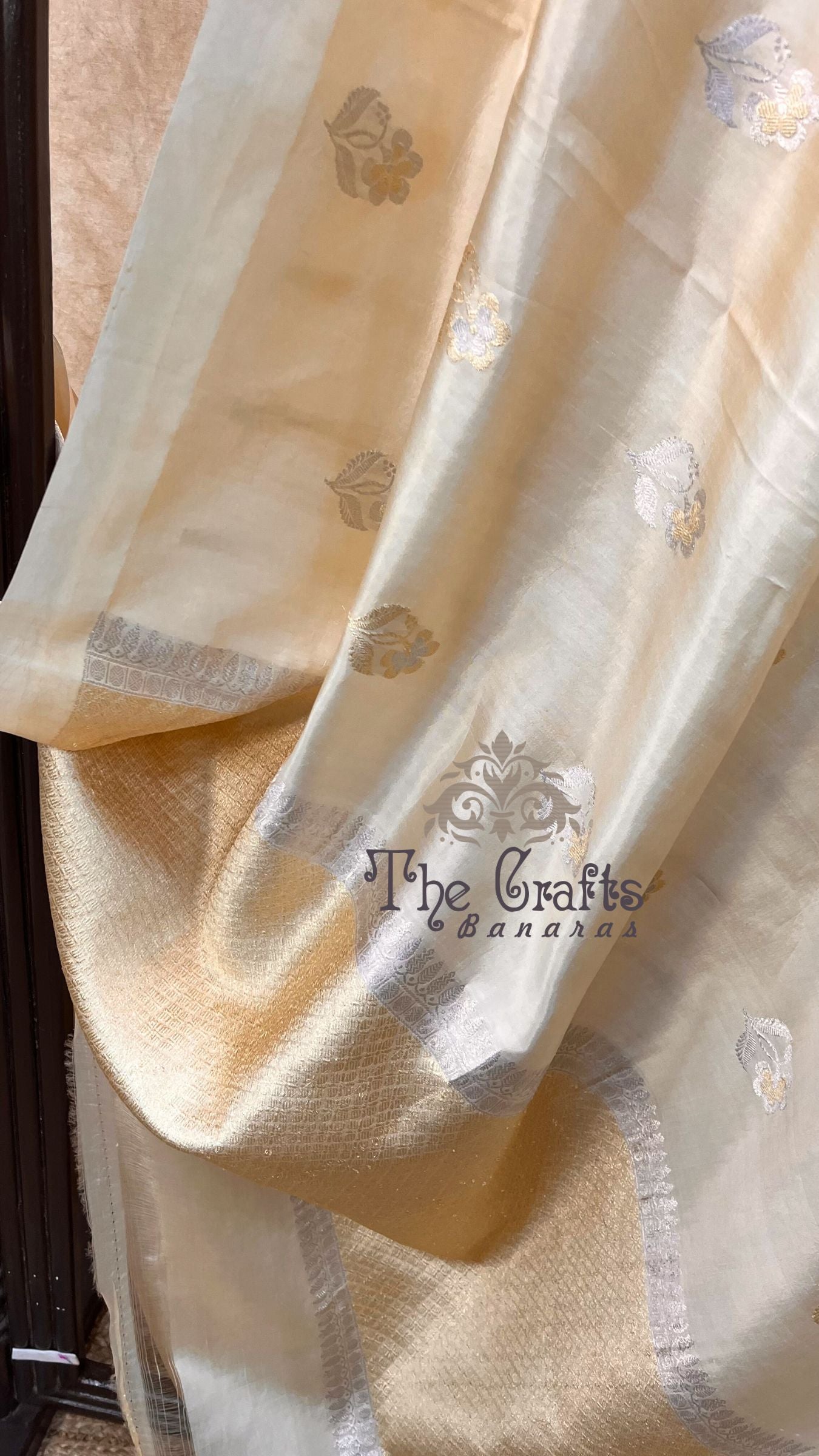 Pure Mango Silk Handloom Banarasi Saree - Sona Roopa