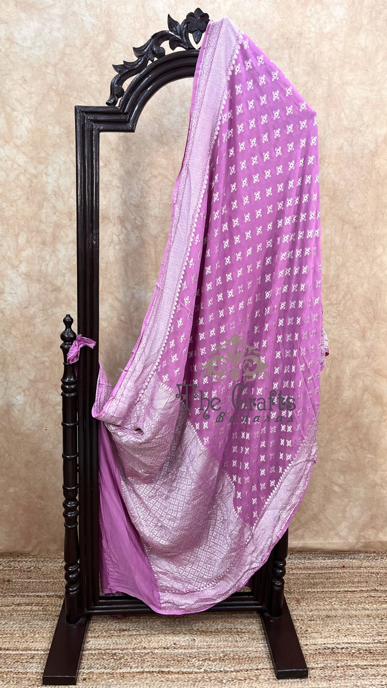 Khaddi Georgette Handloom Banarasi Saree - Jaal with Meenakari