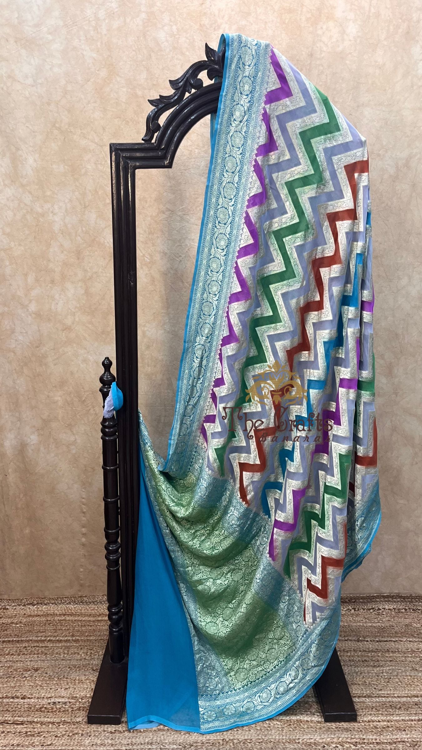 Khaddi Georgette Handloom Banarasi Saree - Water Zari