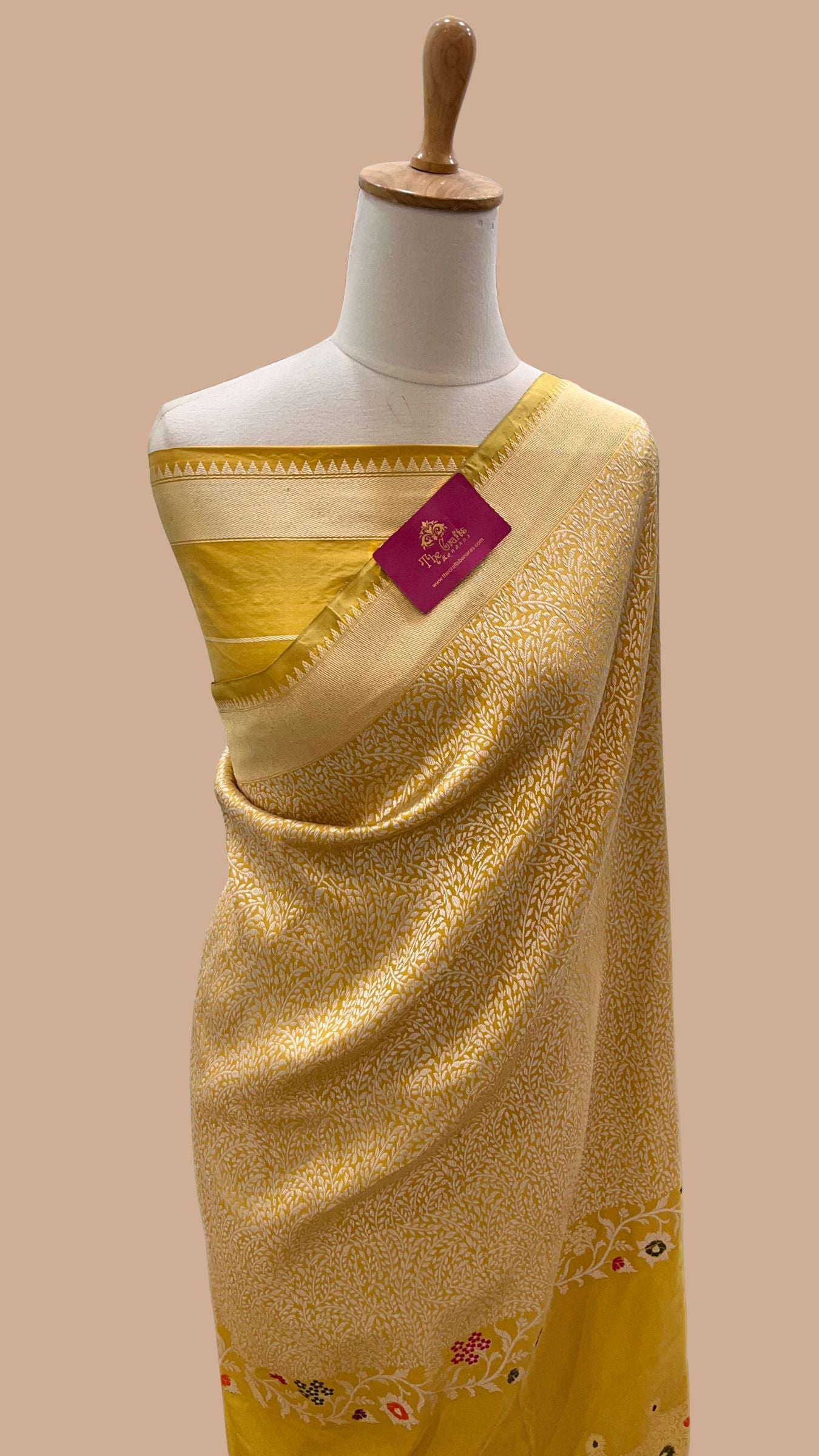 Pure Katan Silk Handloom Banarasi Saree - Kadhua Tanchui Brocade Meena