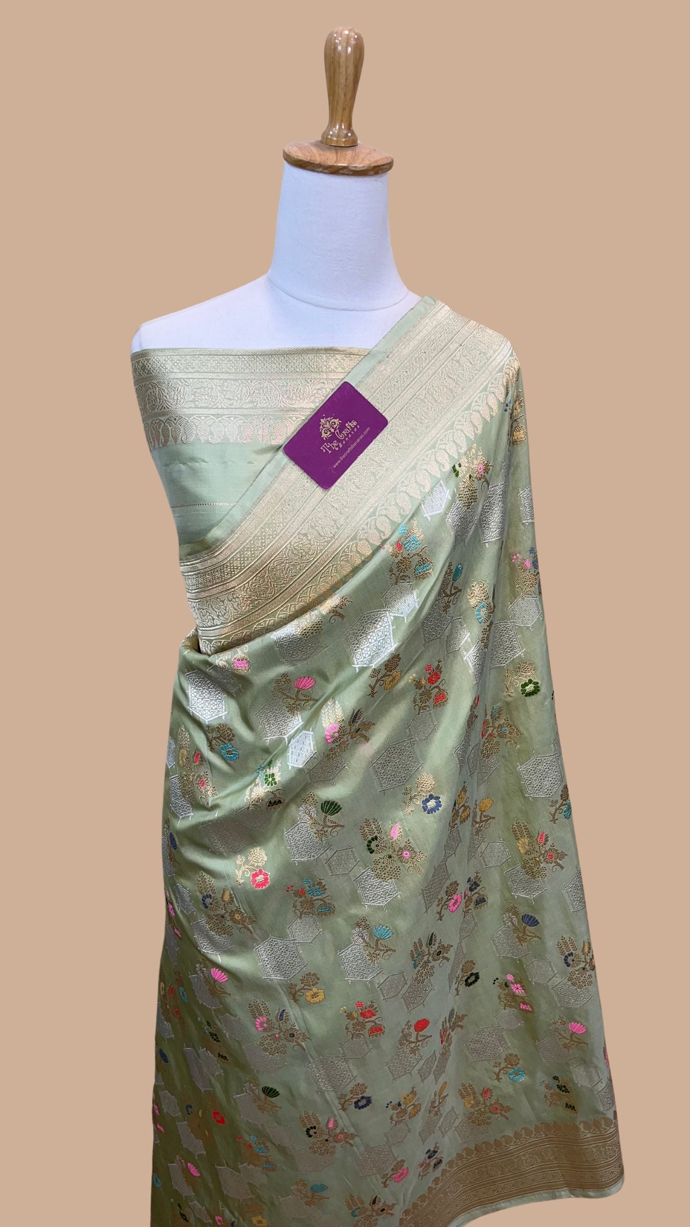 Pure Katan Silk Handloom Banarasi Saree - All Over Kadiyal Jaal Work