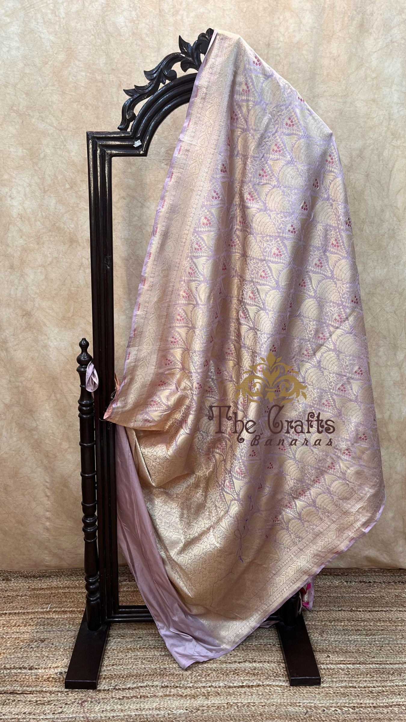 Pure Katan Silk Handloom Banarasi Saree - Jaal Work With Meenakari