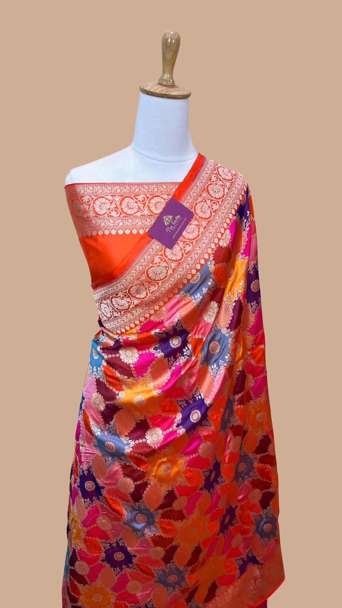 Rangkat Pure Katan Silk Handloom Banarasi Saree - with Jaal Work with meenakari