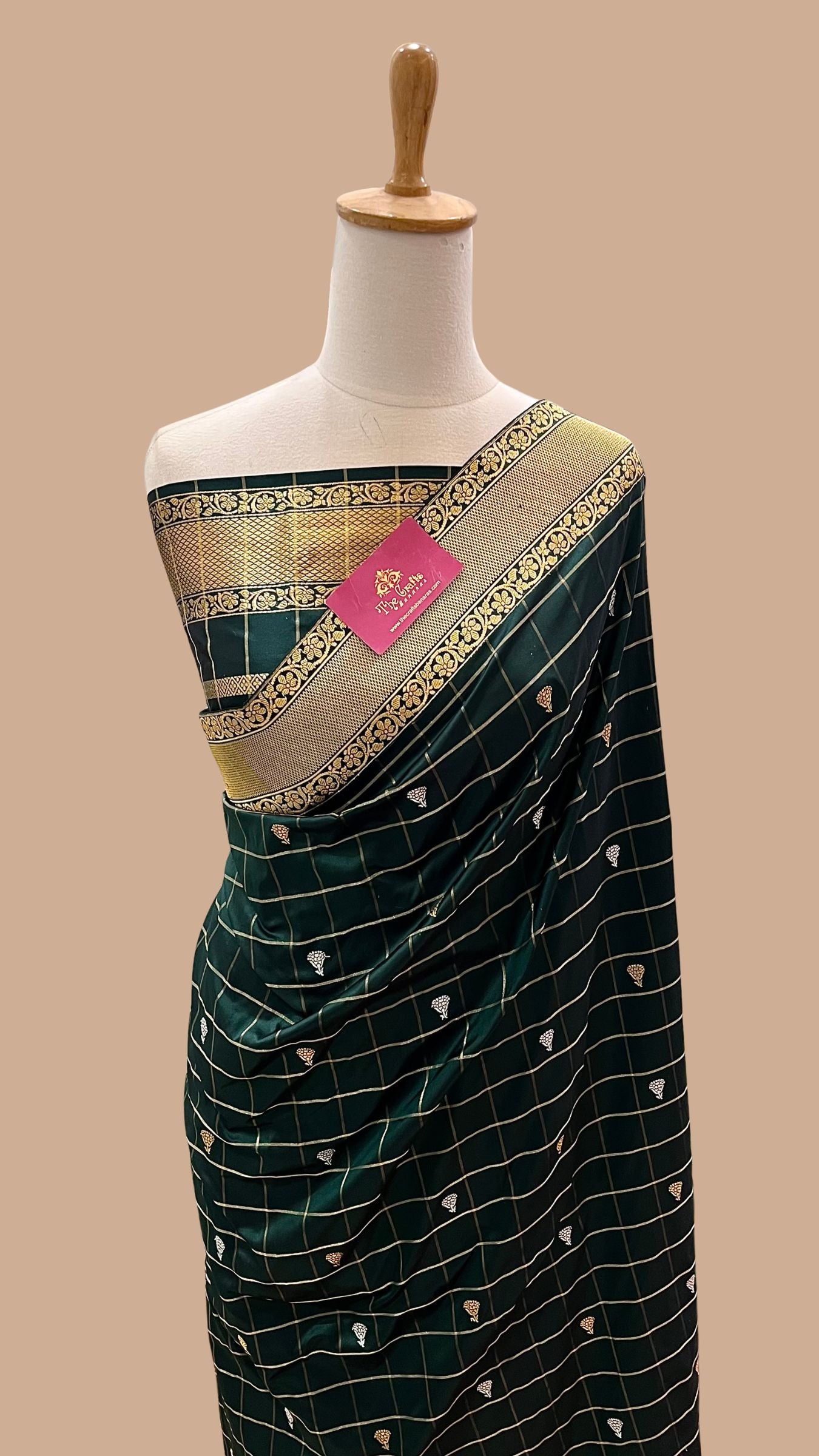 Pure Katan Silk Handloom Banarasi Saree - with kadhua motifs