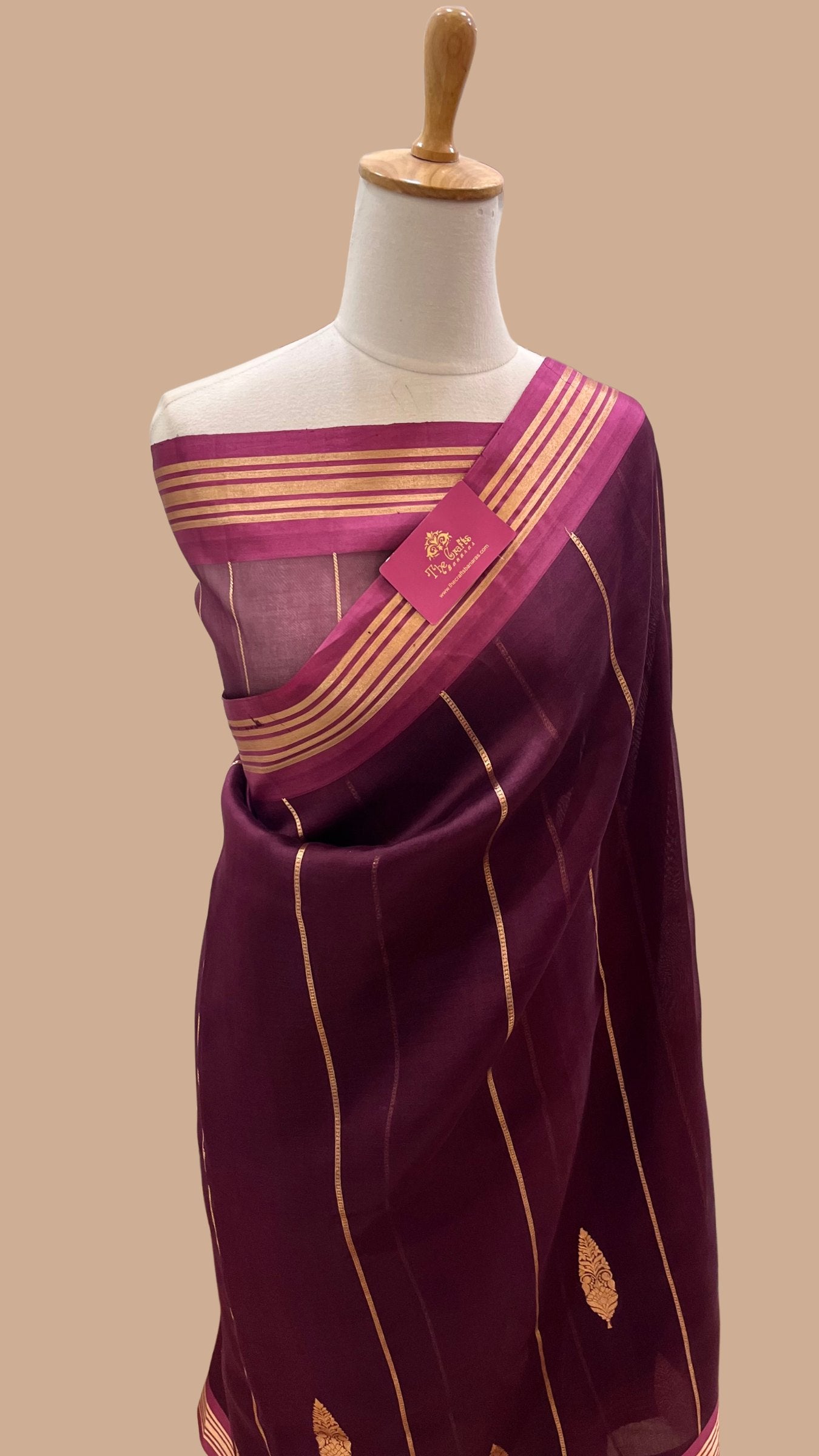 Pure Kora Silk Handloom Banarasi Saree - with kadhua motifs
