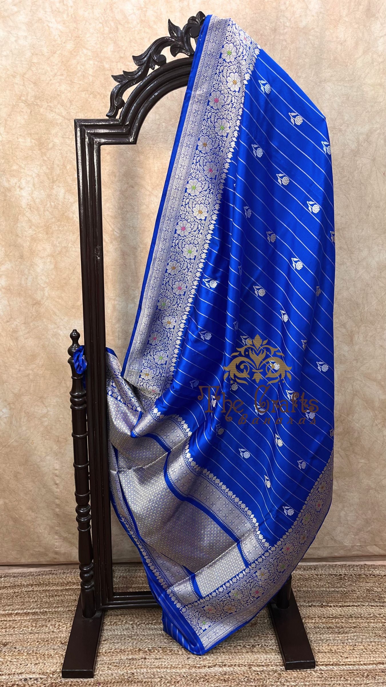 Pure Katan Silk Handloom Banarasi Saree - with sona rupa kadhua motifs