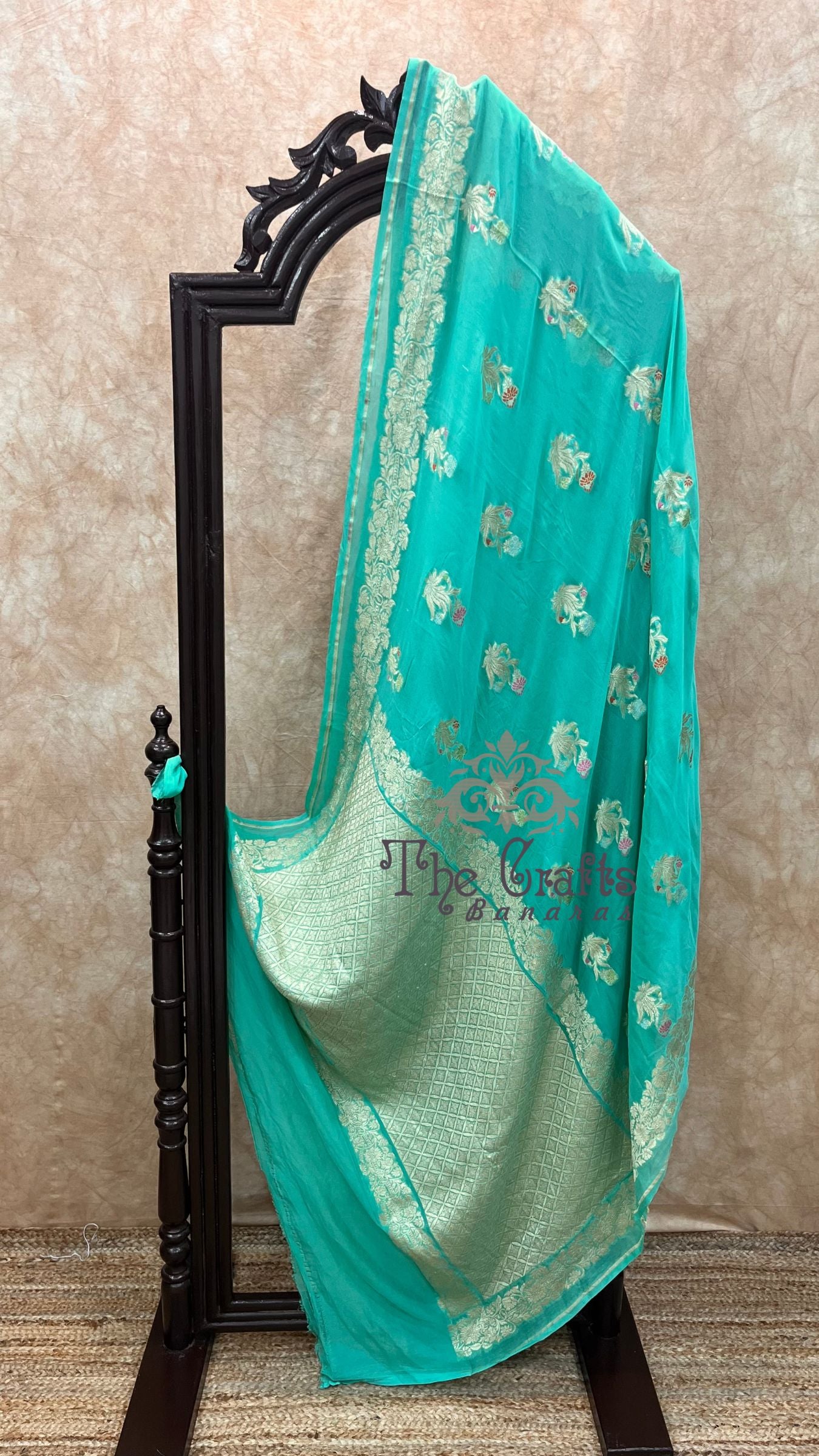 Khaddi Georgette Handloom Banarasi Saree - Jaal with Meenakari