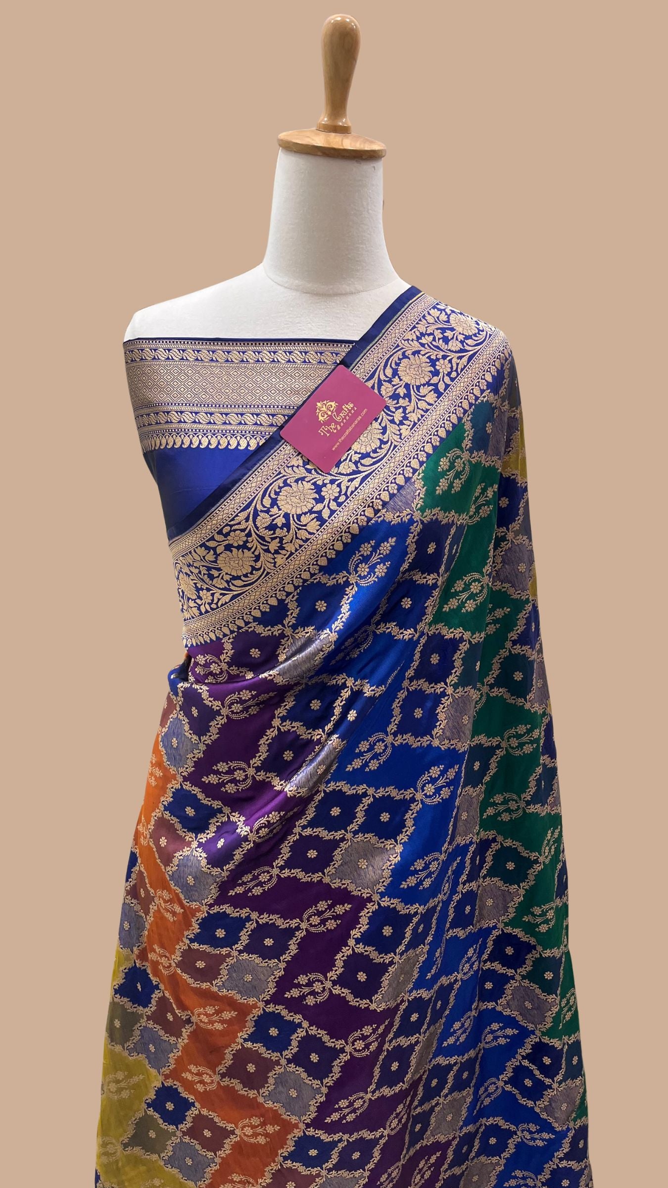 Rangkat Pure Katan Silk Handloom Banarasi Saree - Jaal Work With Meenakari