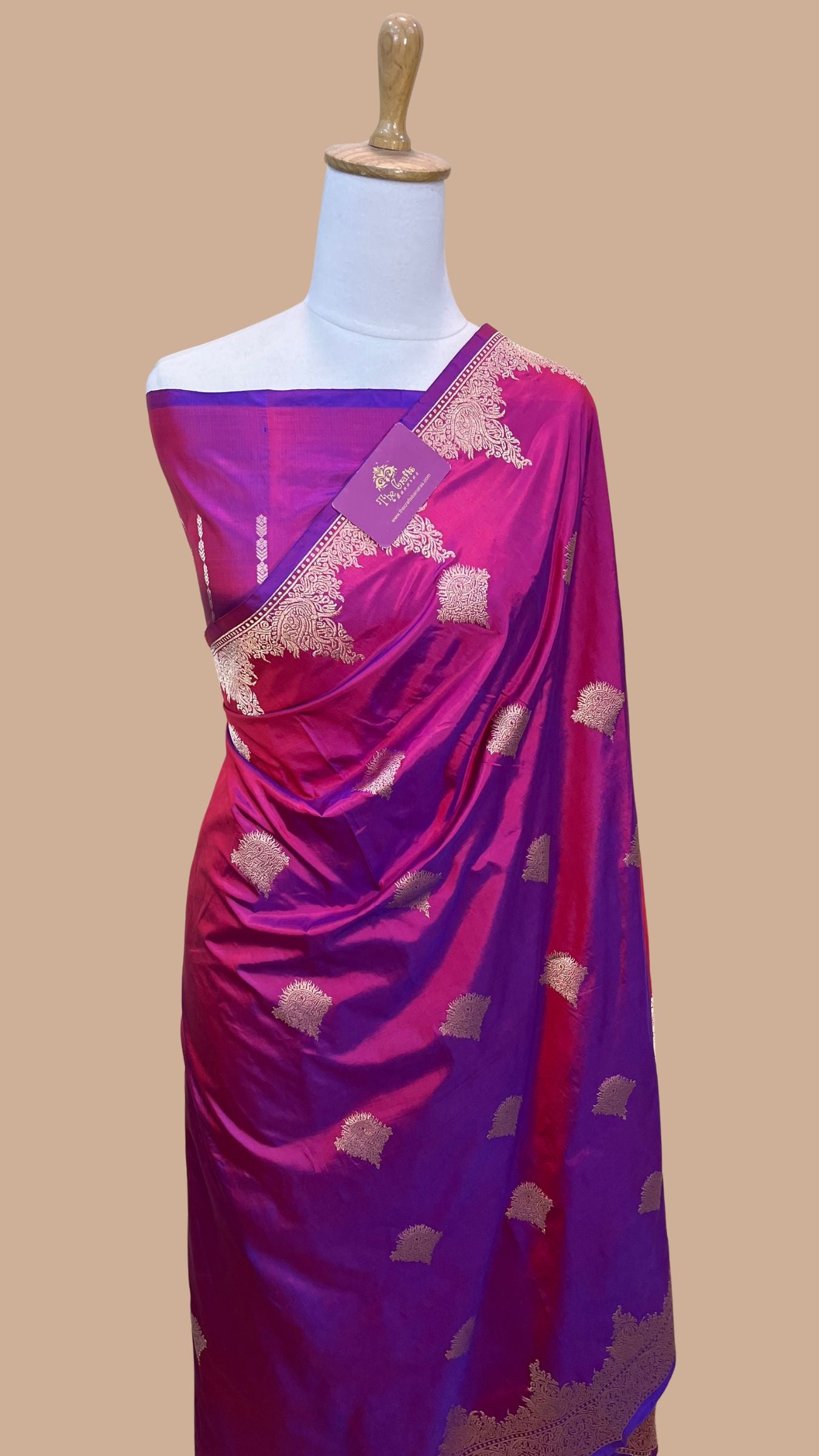 Pure Katan Silk Handloom Banarasi Saree - Jaal work