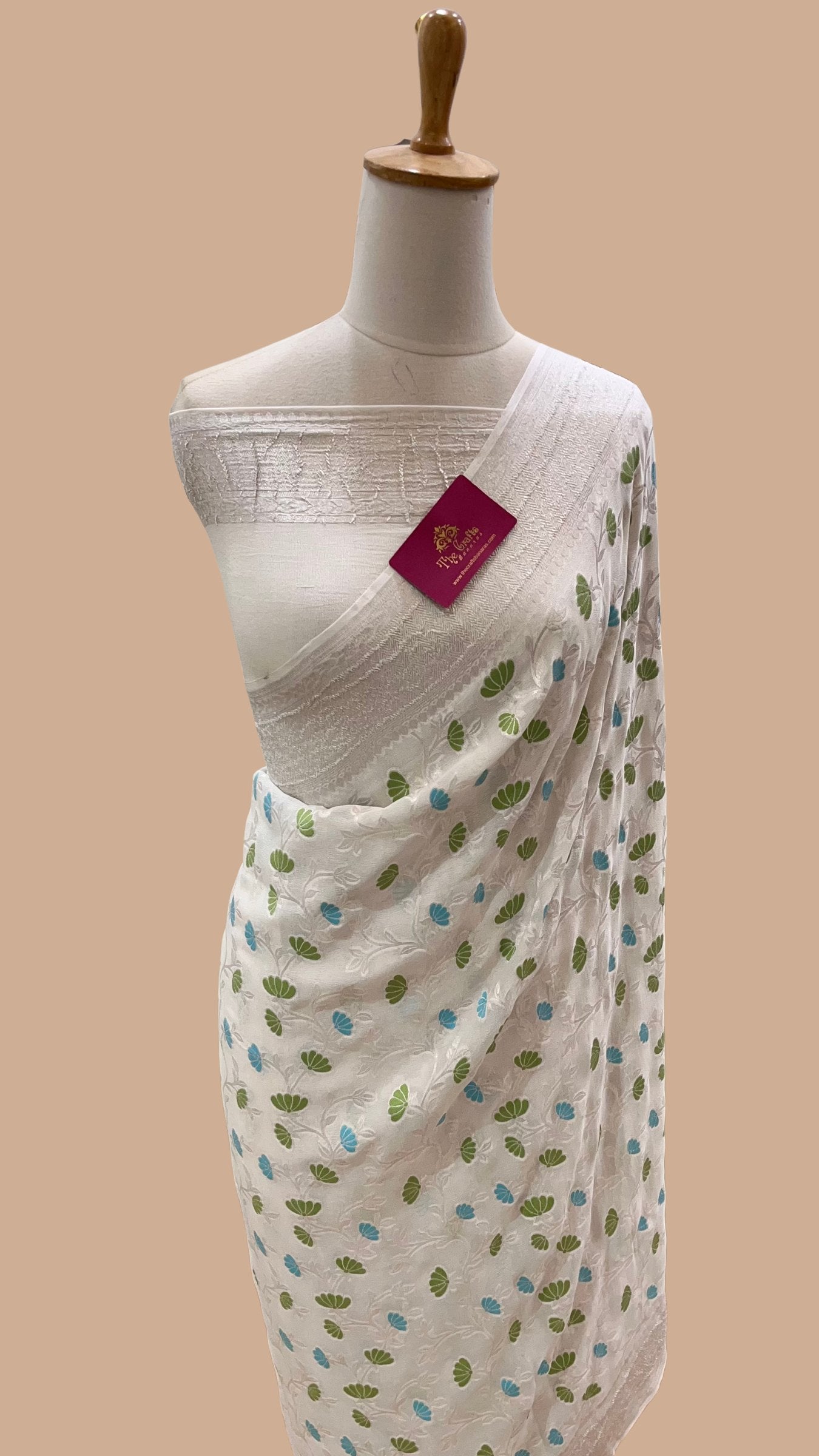 Khaddi Georgette Handloom Banarasi Saree - Jaal with Meenakari