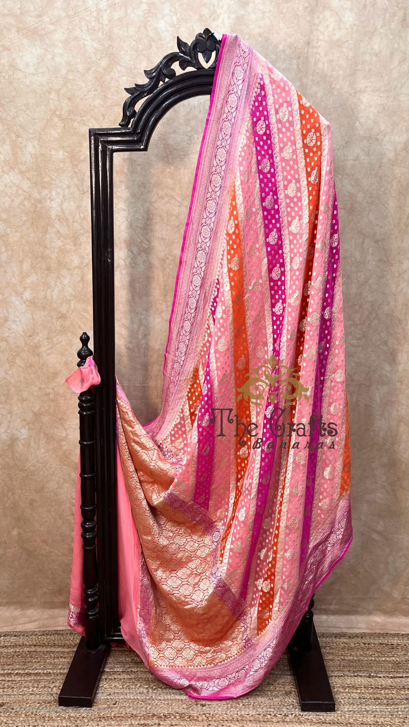 Khaddi Georgette Handloom Banarasi Saree - Water Zari