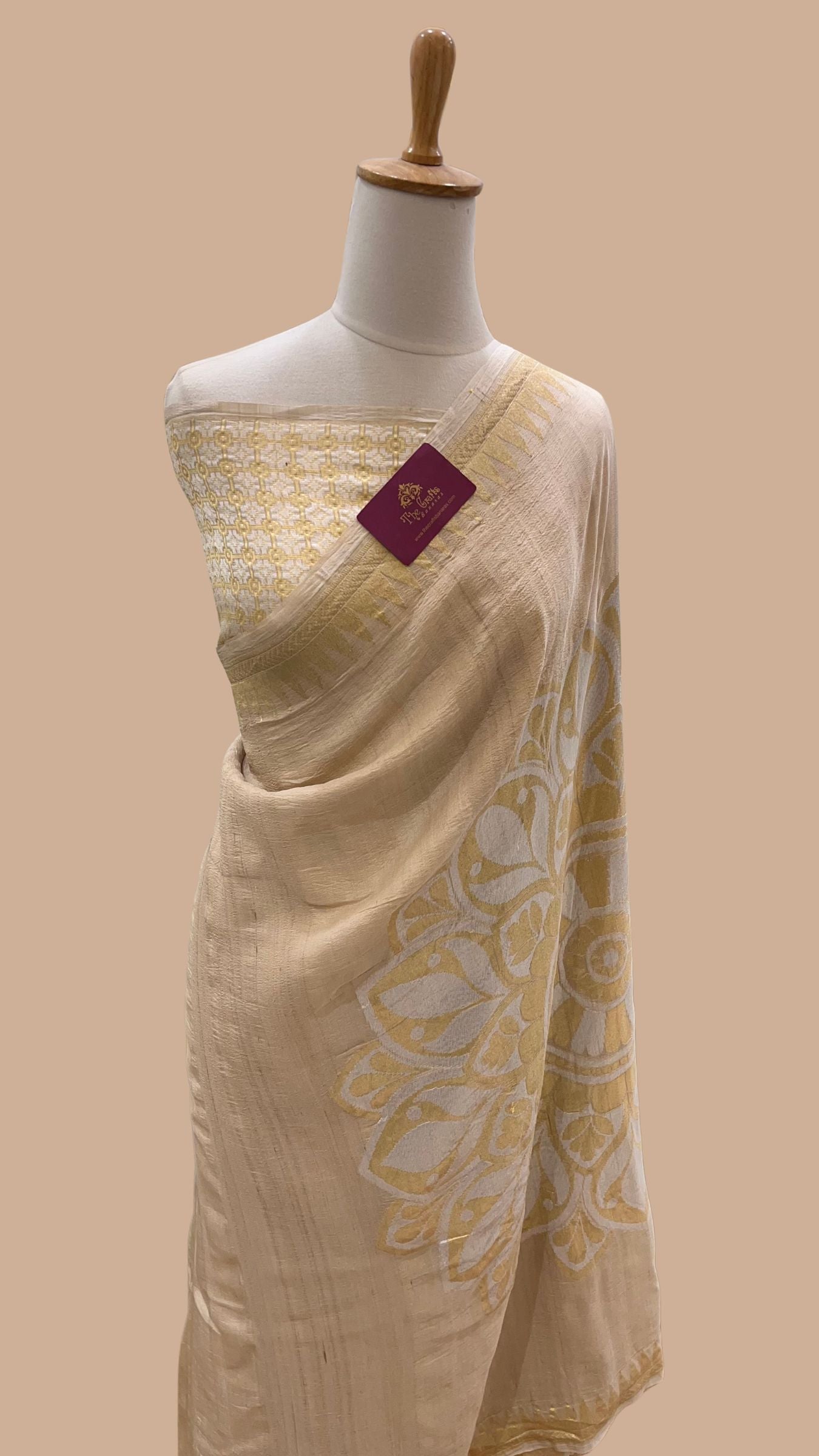 Tussar Georgette Handloom Banarasi Saree - Jaal with Meenakari