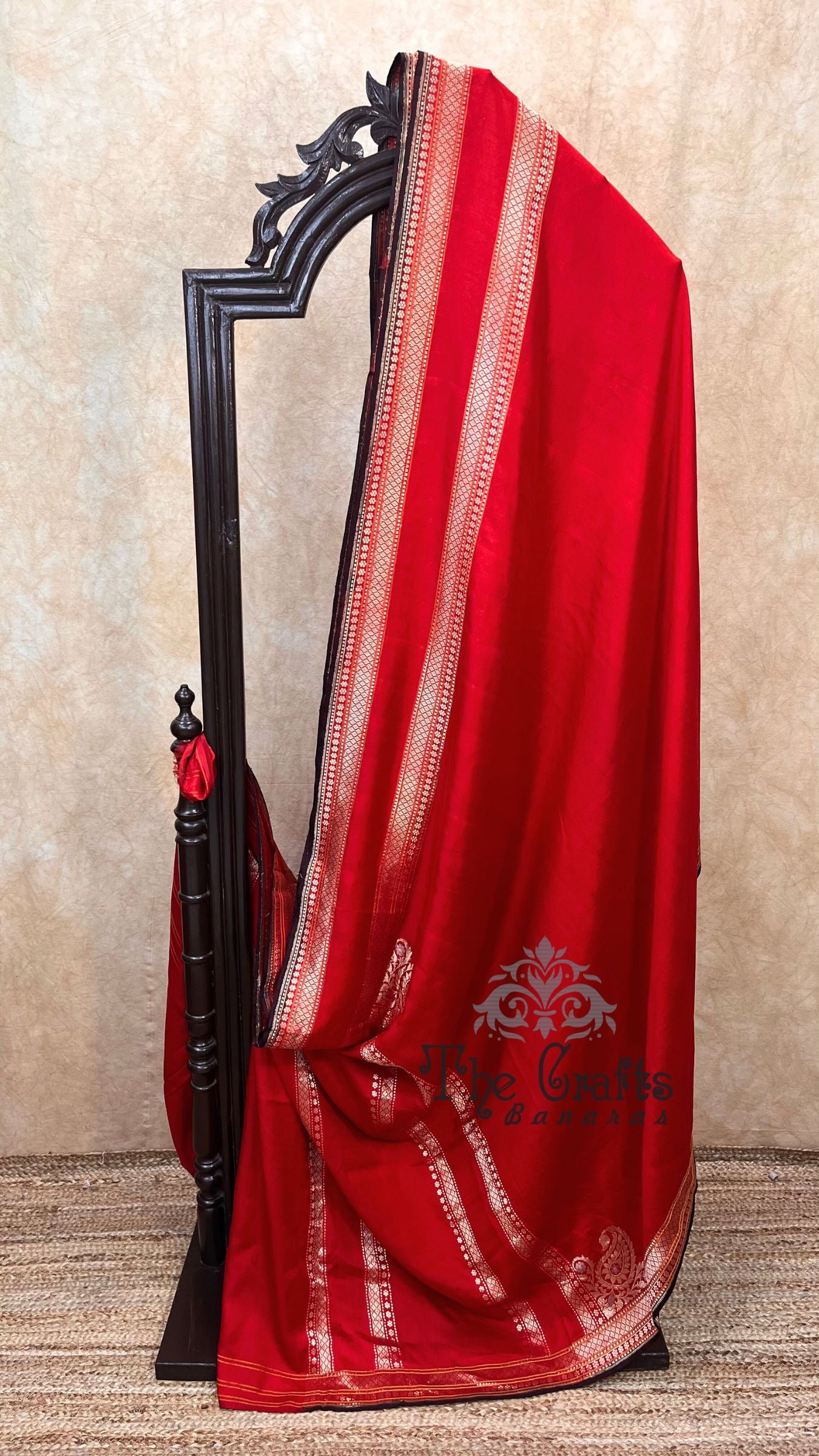 Pure Katan Silk Handloom Banarasi Saree - kadhua border